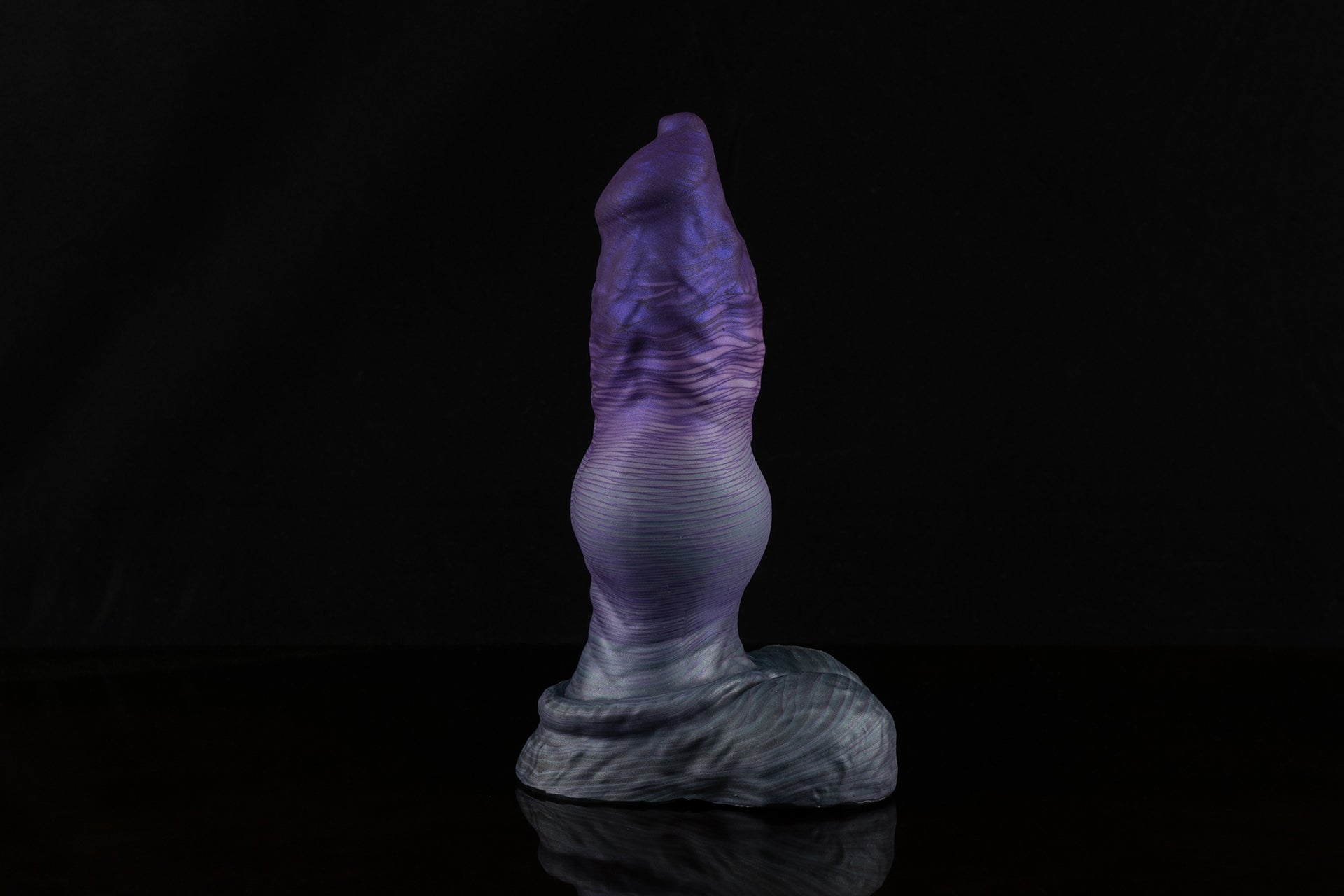 1364 Medium Dante in Firm - Suction Cupped - Fizzle