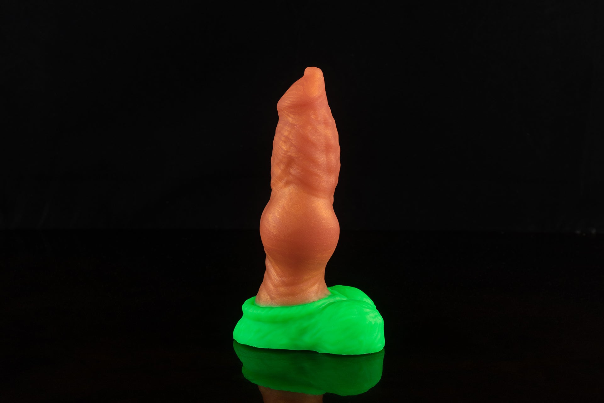 1432 Small Dante in Medium Firmness