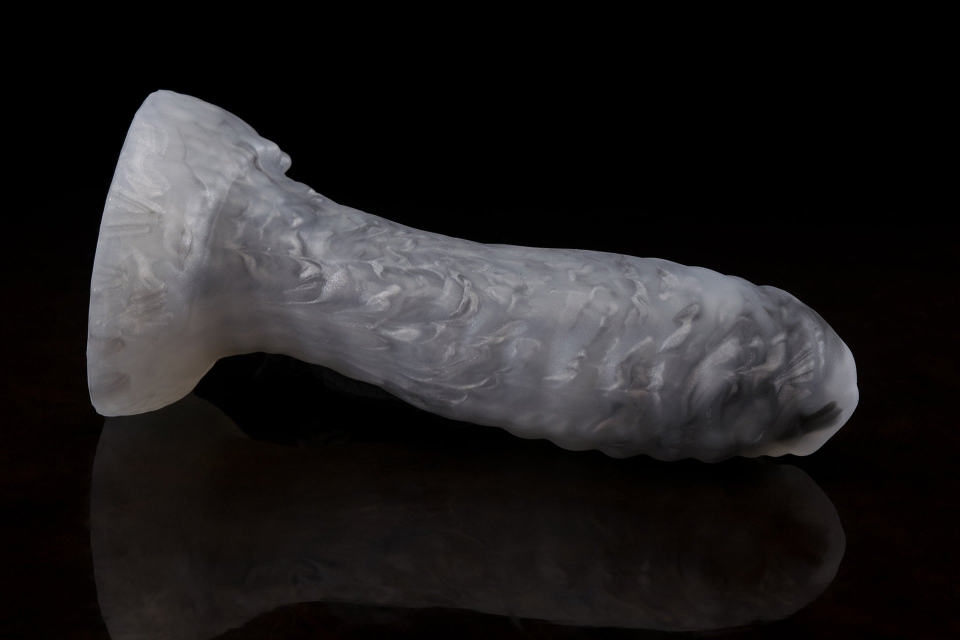 1765 Small Alto in Medium Firmness - Suction Cupped