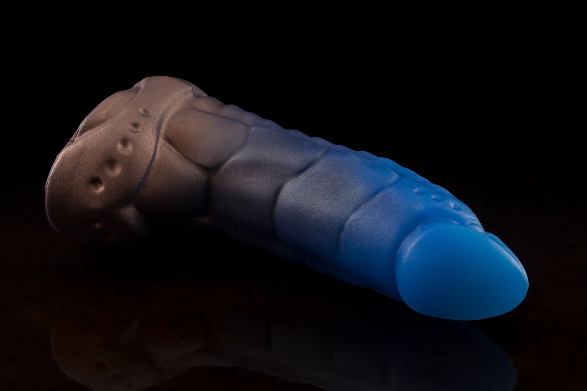 1791 Medium Mantis in Medium Firmness - Suction Cupped