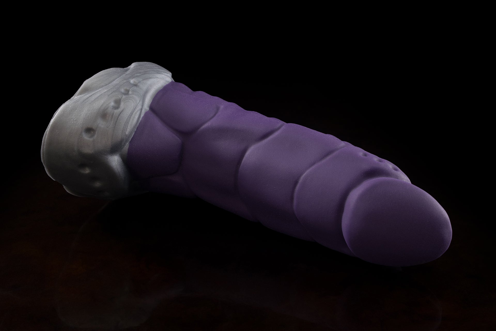 2369 Medium Mantis in Medium Firmness with Suction Cup