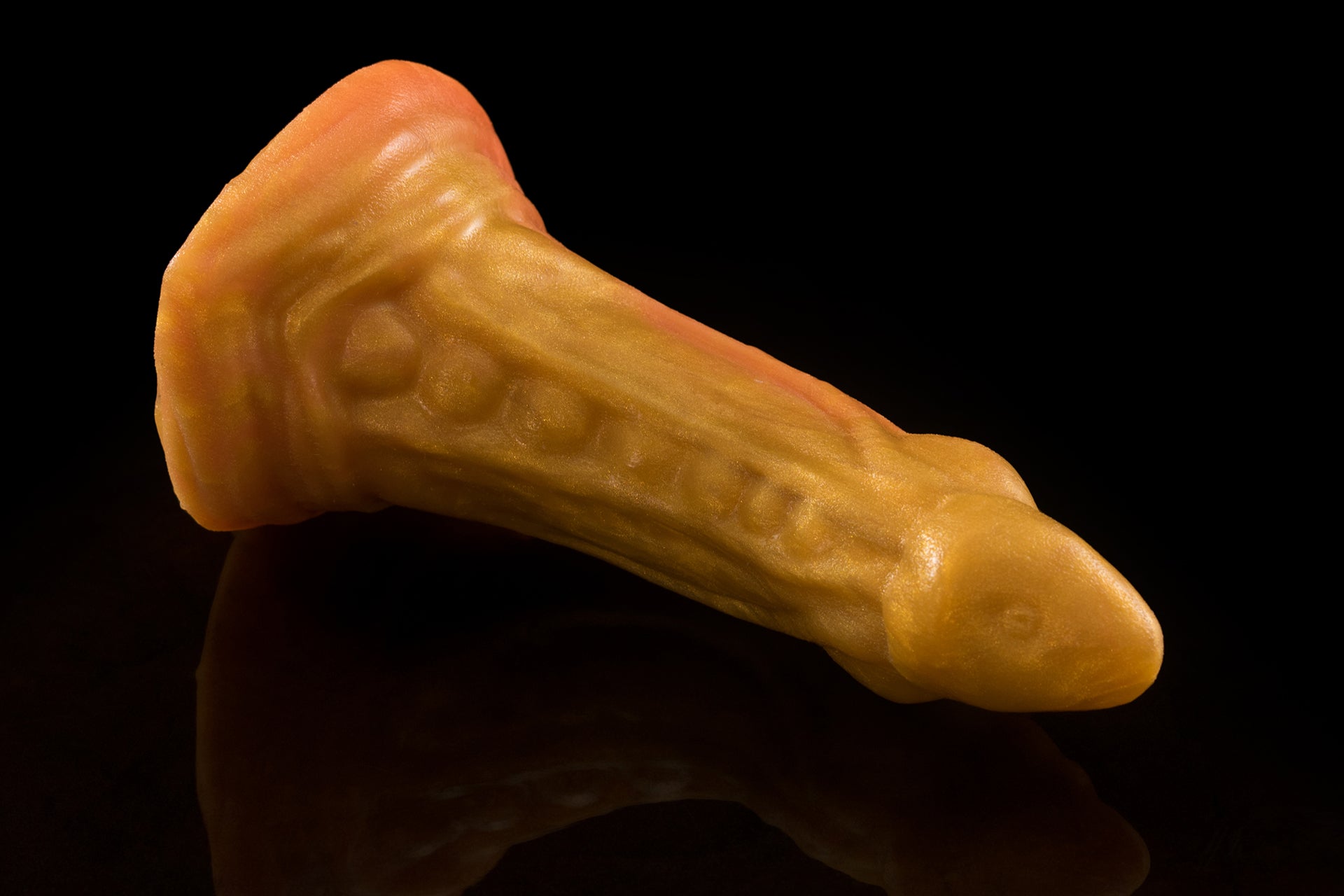 2476 Mini Spinosaurus in Medium Firmness