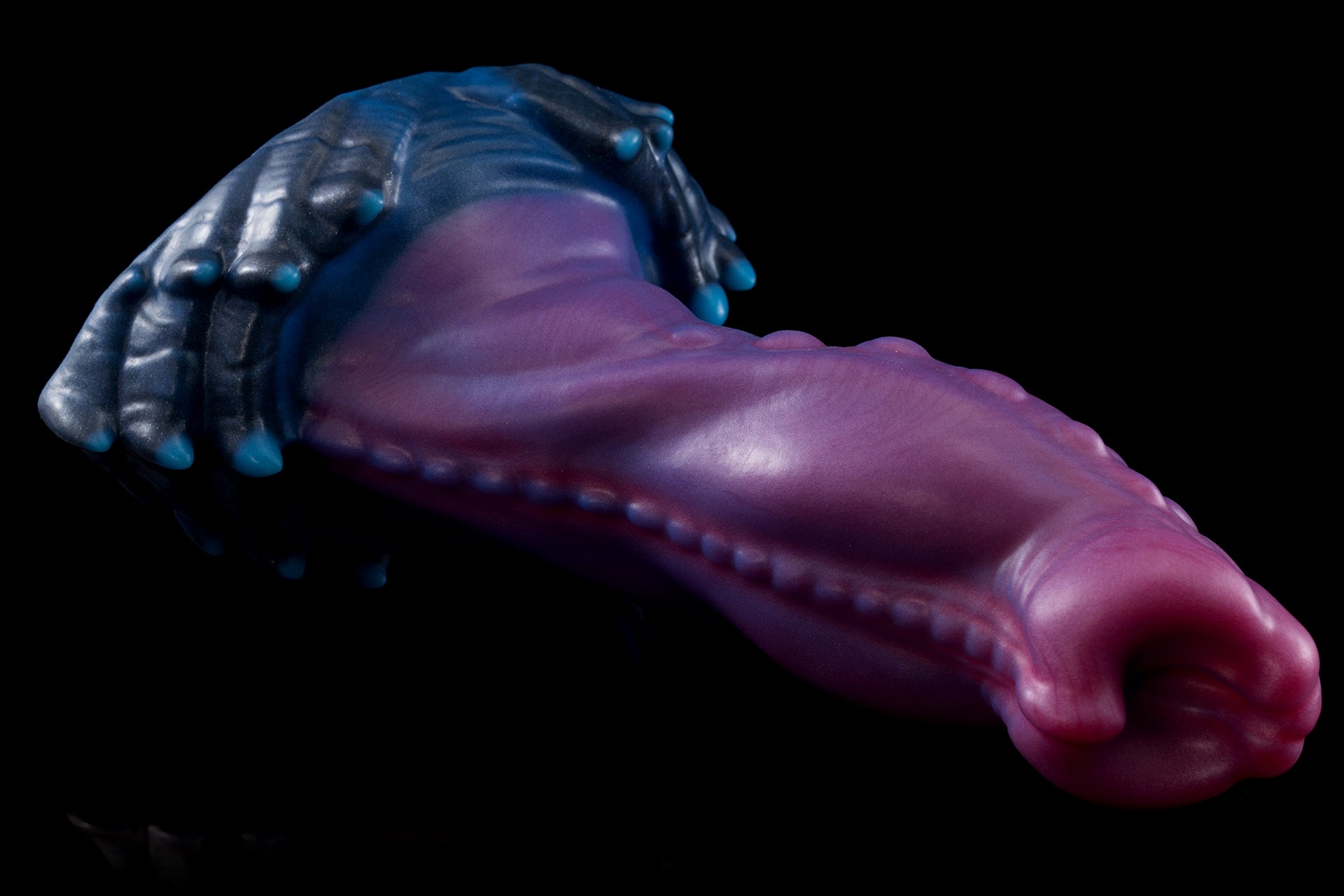2722 Large Croxilla in Medium Firmness with Suction Cup