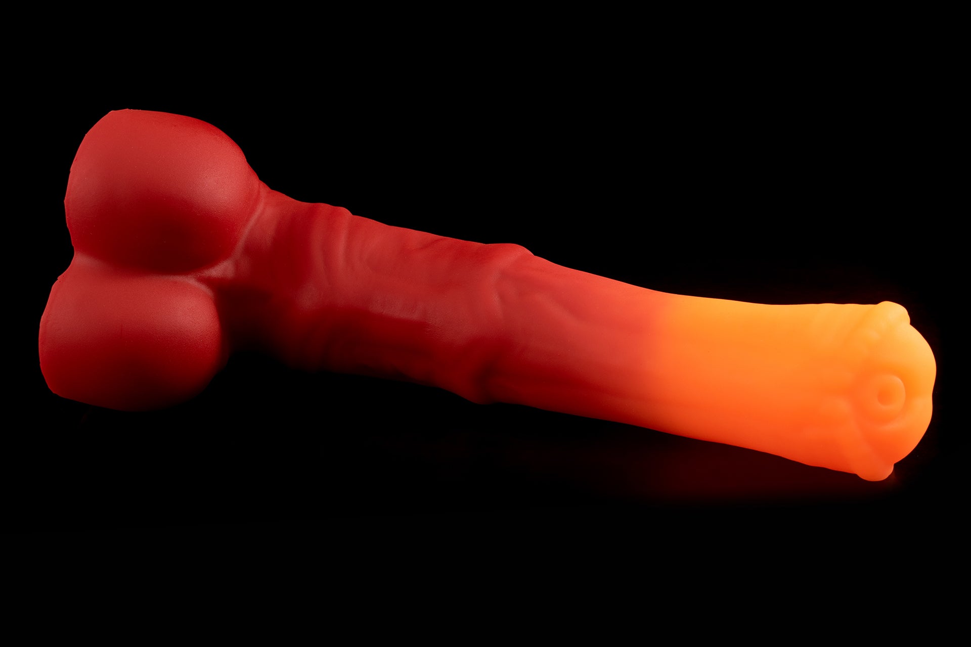 3825 Large Atlas in Soft Firmness with Suction Cup - Fizzle