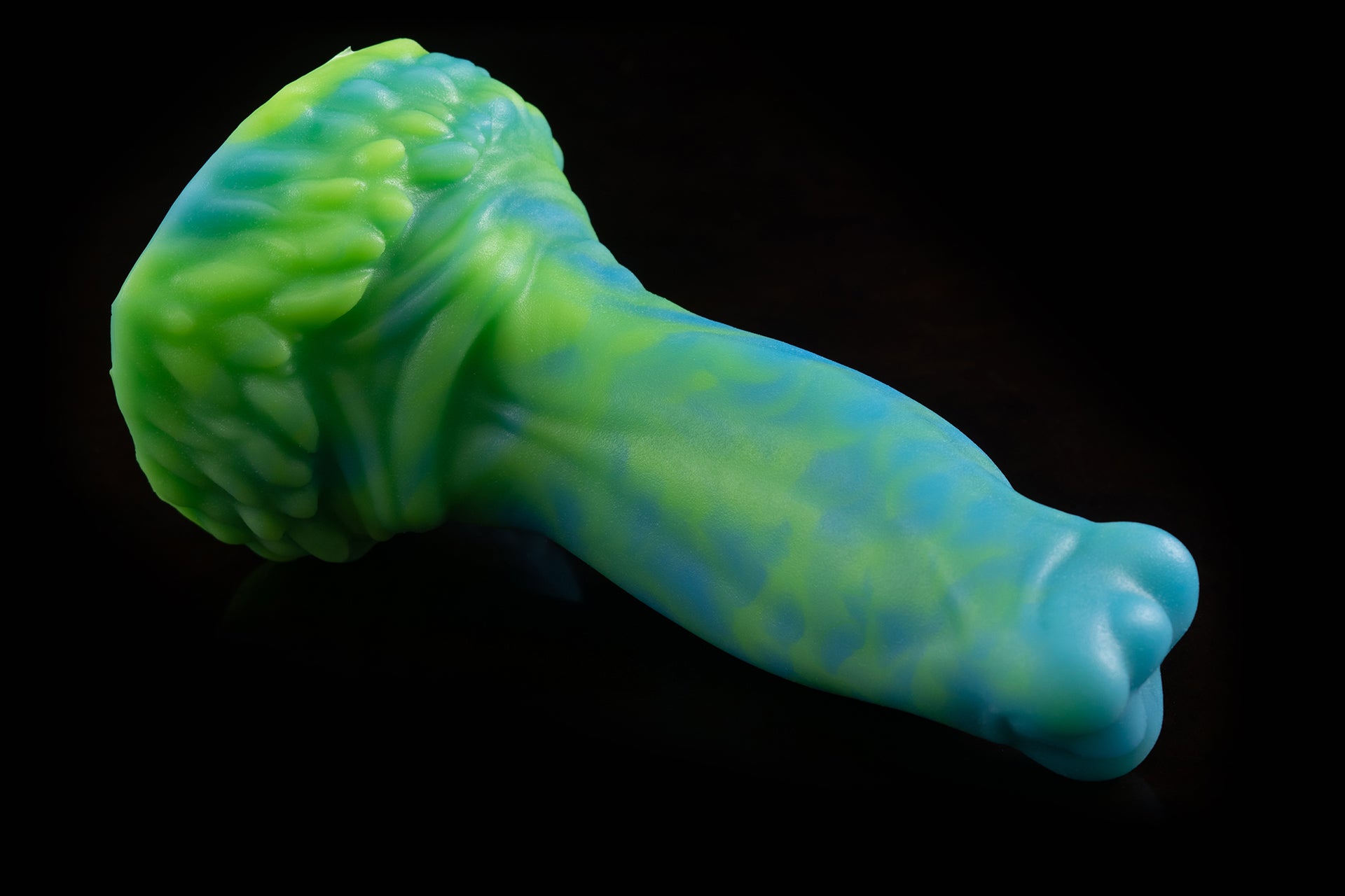 3922 Medium Aela in Medium Firmness