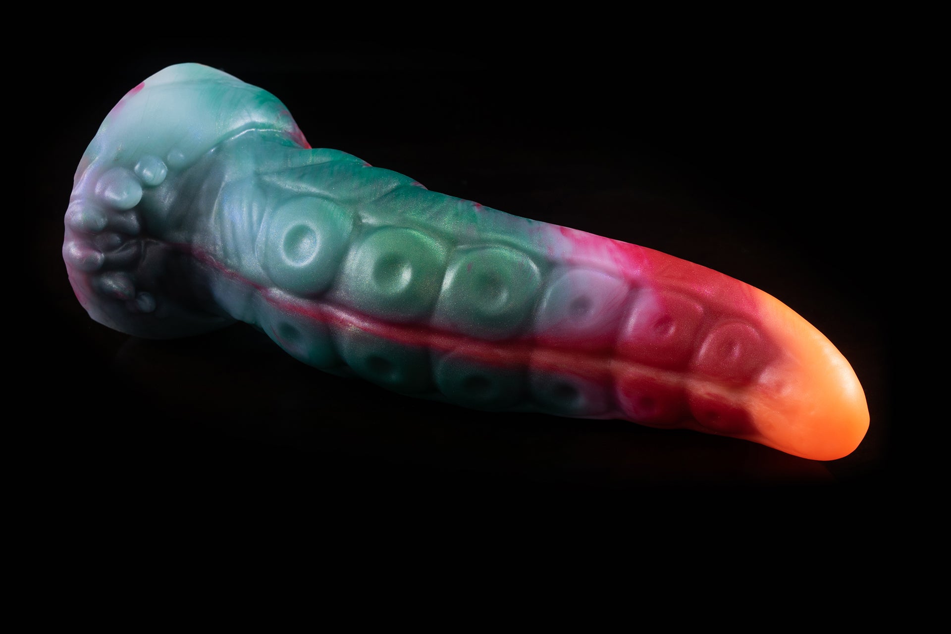 4047 Large Slikk in Soft Firmness with Suction Cup