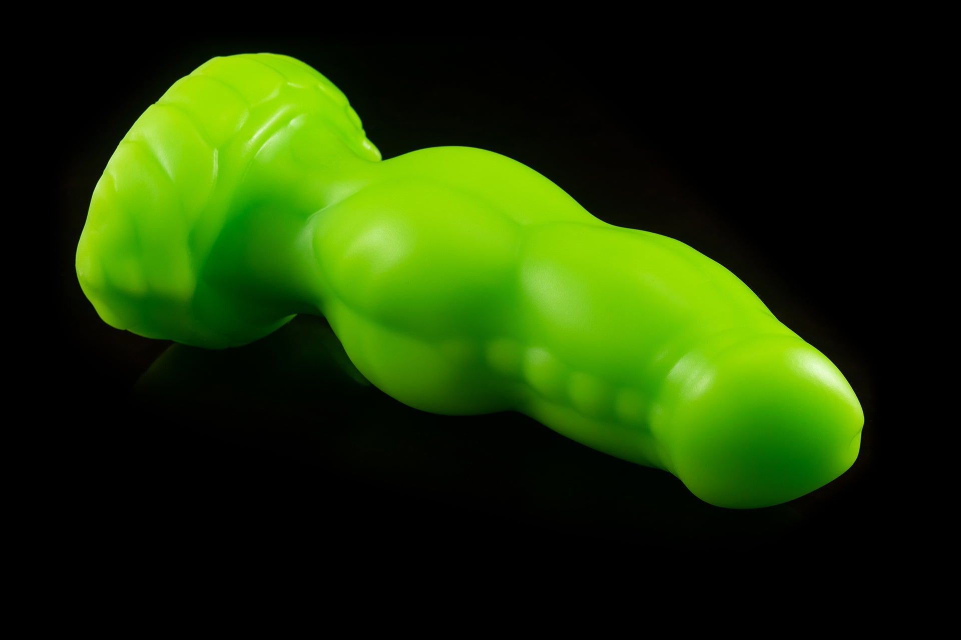 4584 Large Mocha in Firm Firmness with Suction Cup - Fizzle