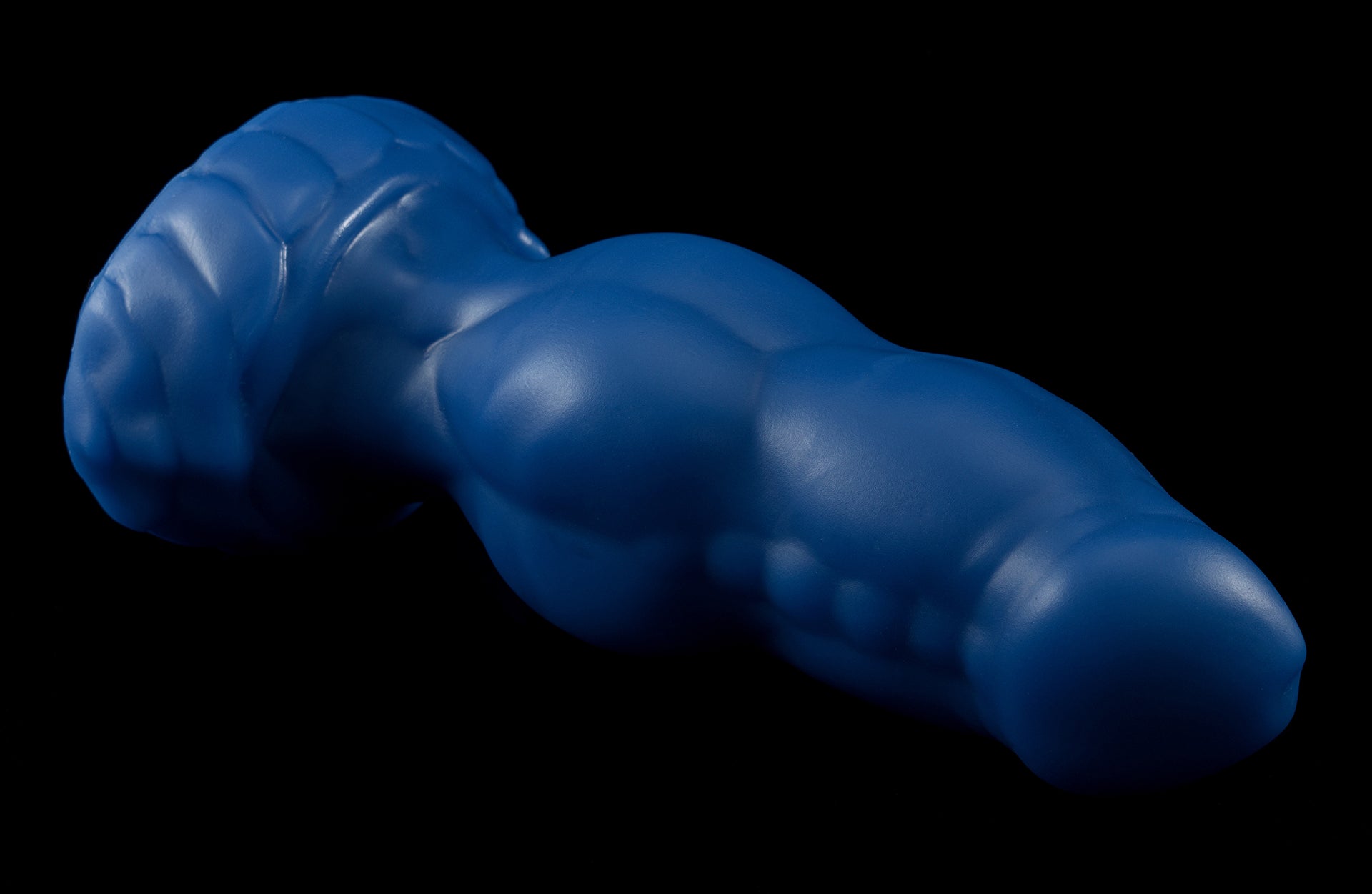 4645 Large Mocha in Medium Firmness with Suction Cup - Fizzle