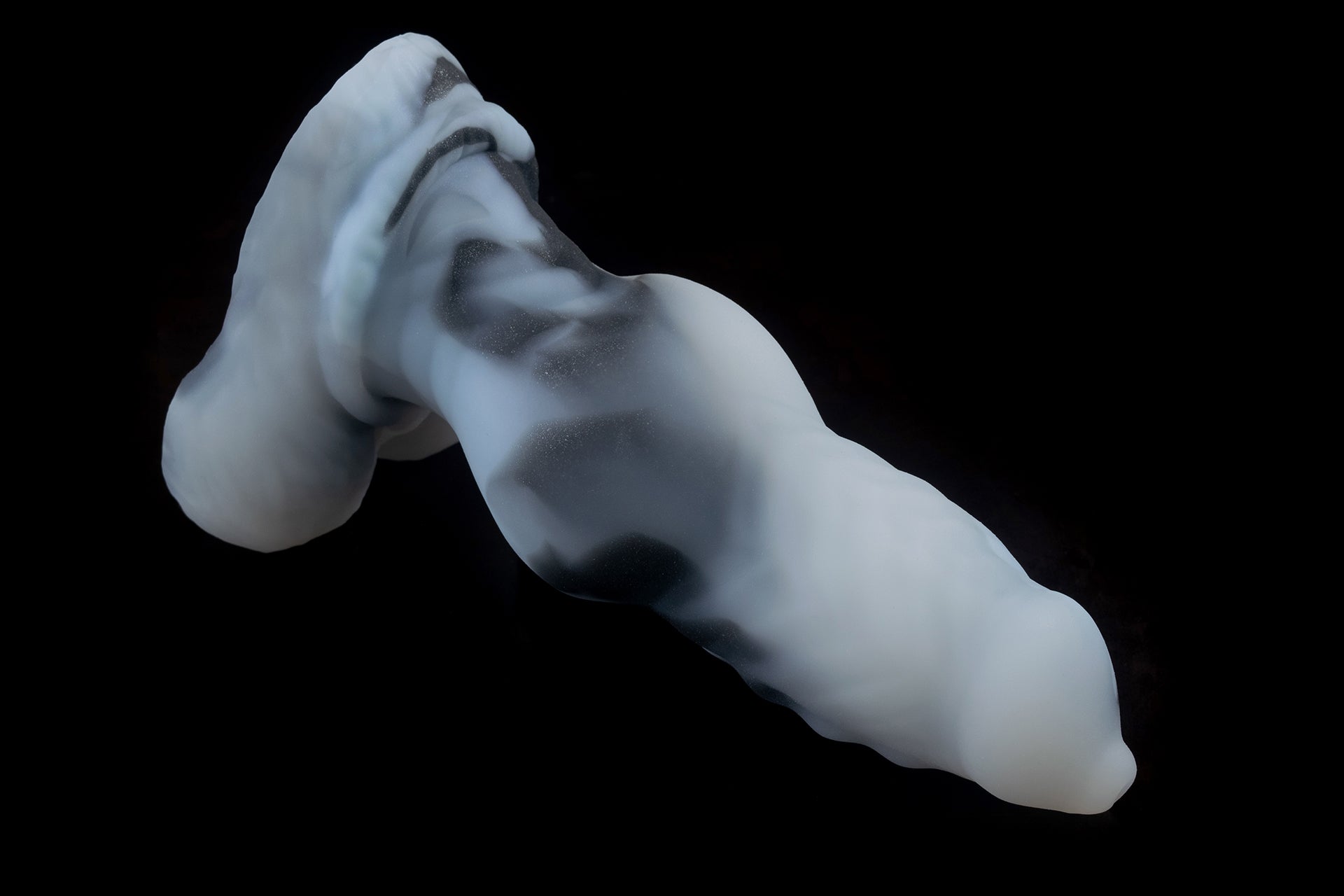 6750 Medium Dante in Medium Firmness with Suction Cup