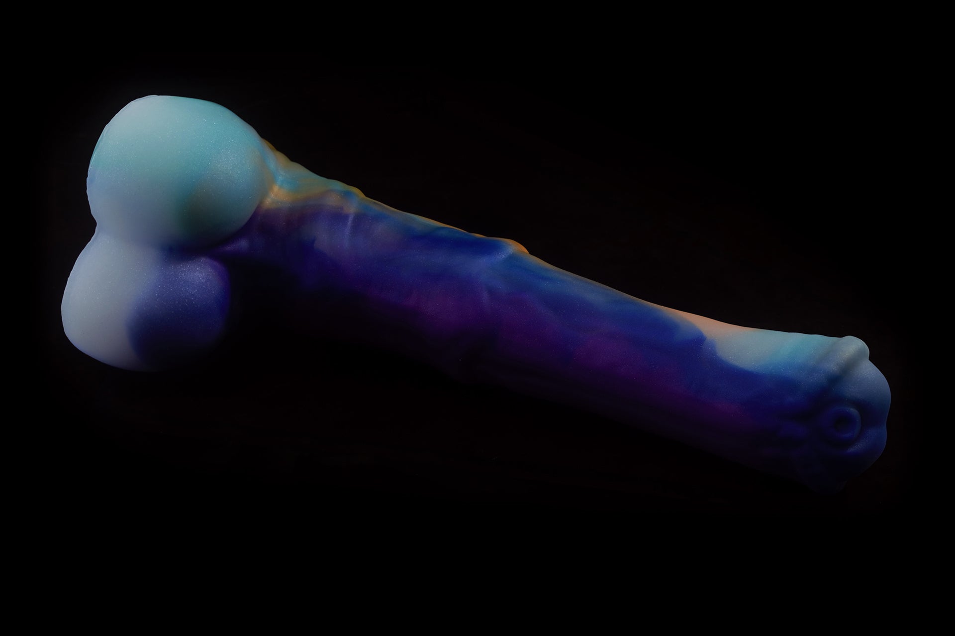 7322 Large Atlas in Soft Firmness with Suction Cup