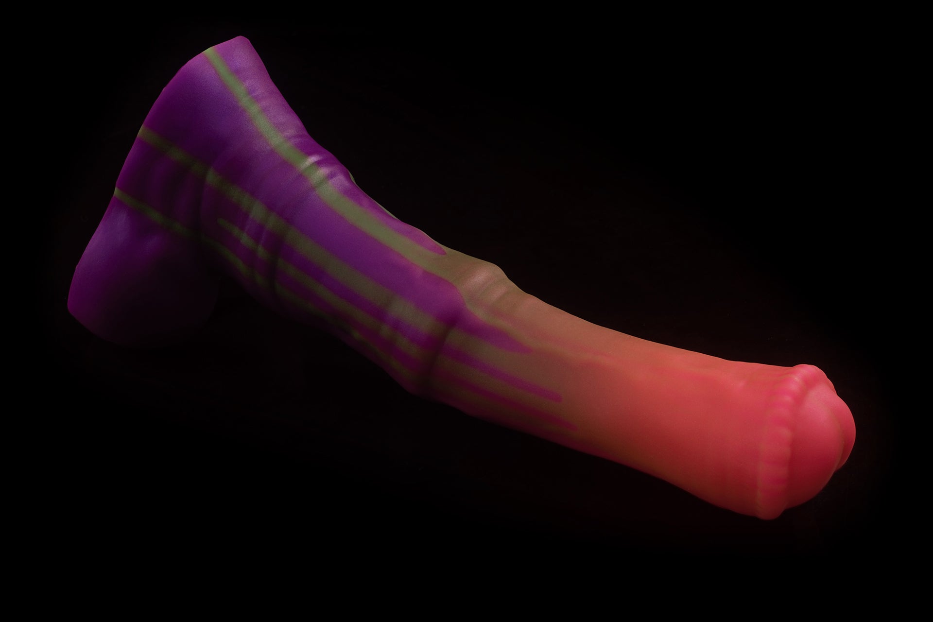 7351 Large Atlas in Soft Firmness with Suction Cup