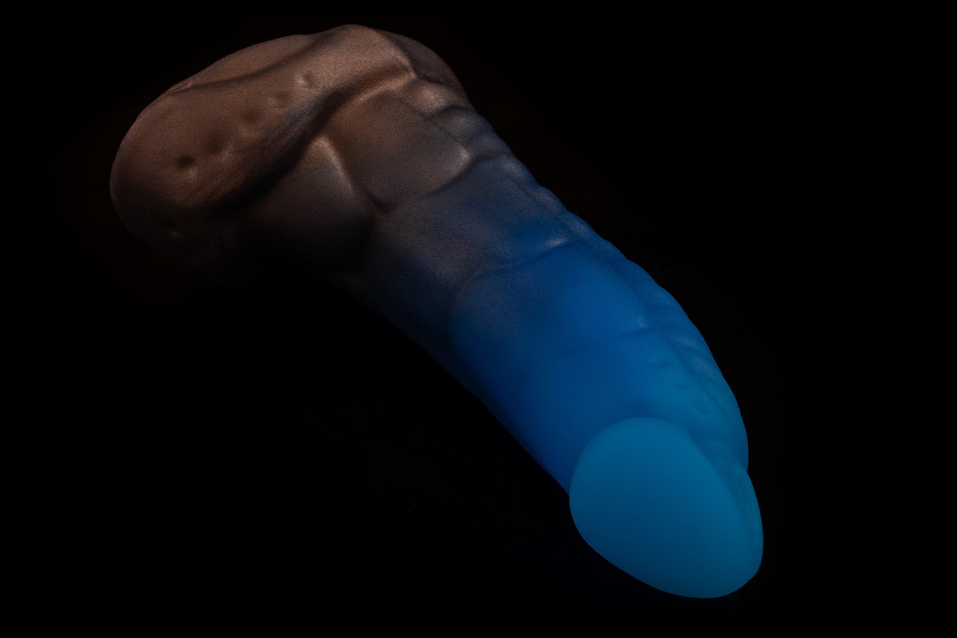 7441 Mini Mantis in Medium Firmness with Suction Cup - Fizzle