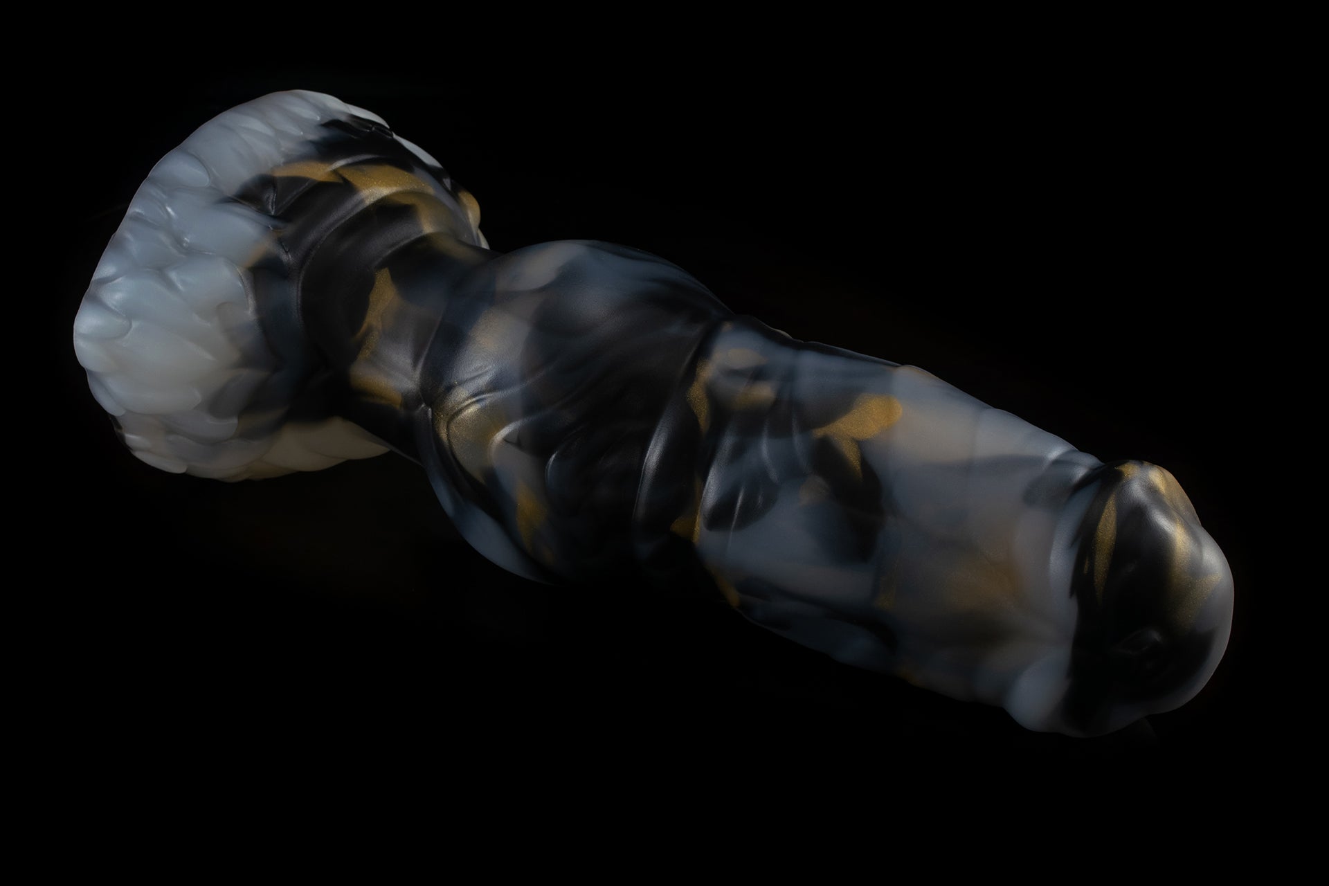 7835 XL Zane in Soft Firmness with Suction Cup