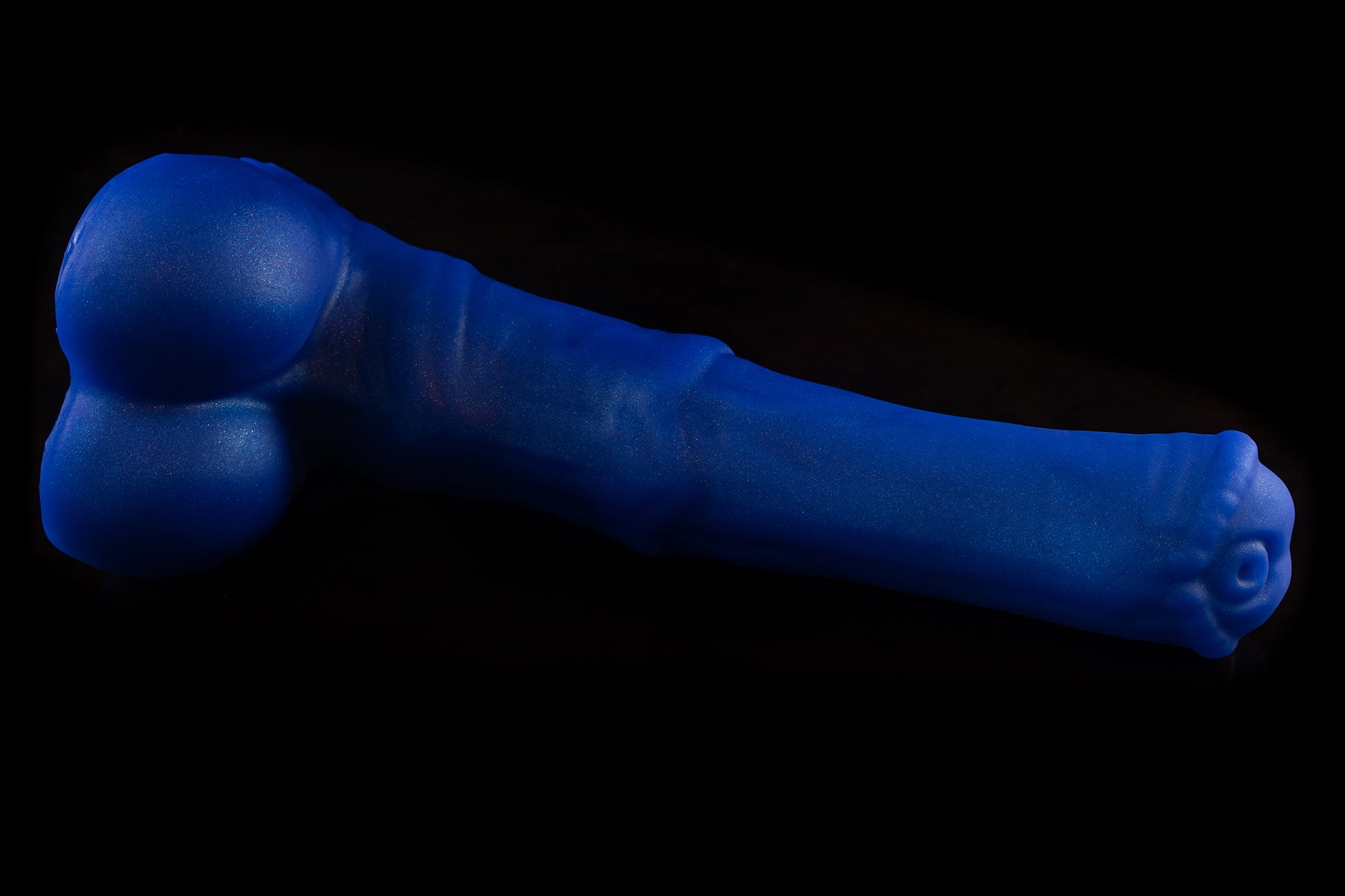 8041 Large Atlas in Medium Firmness with Suction Cup