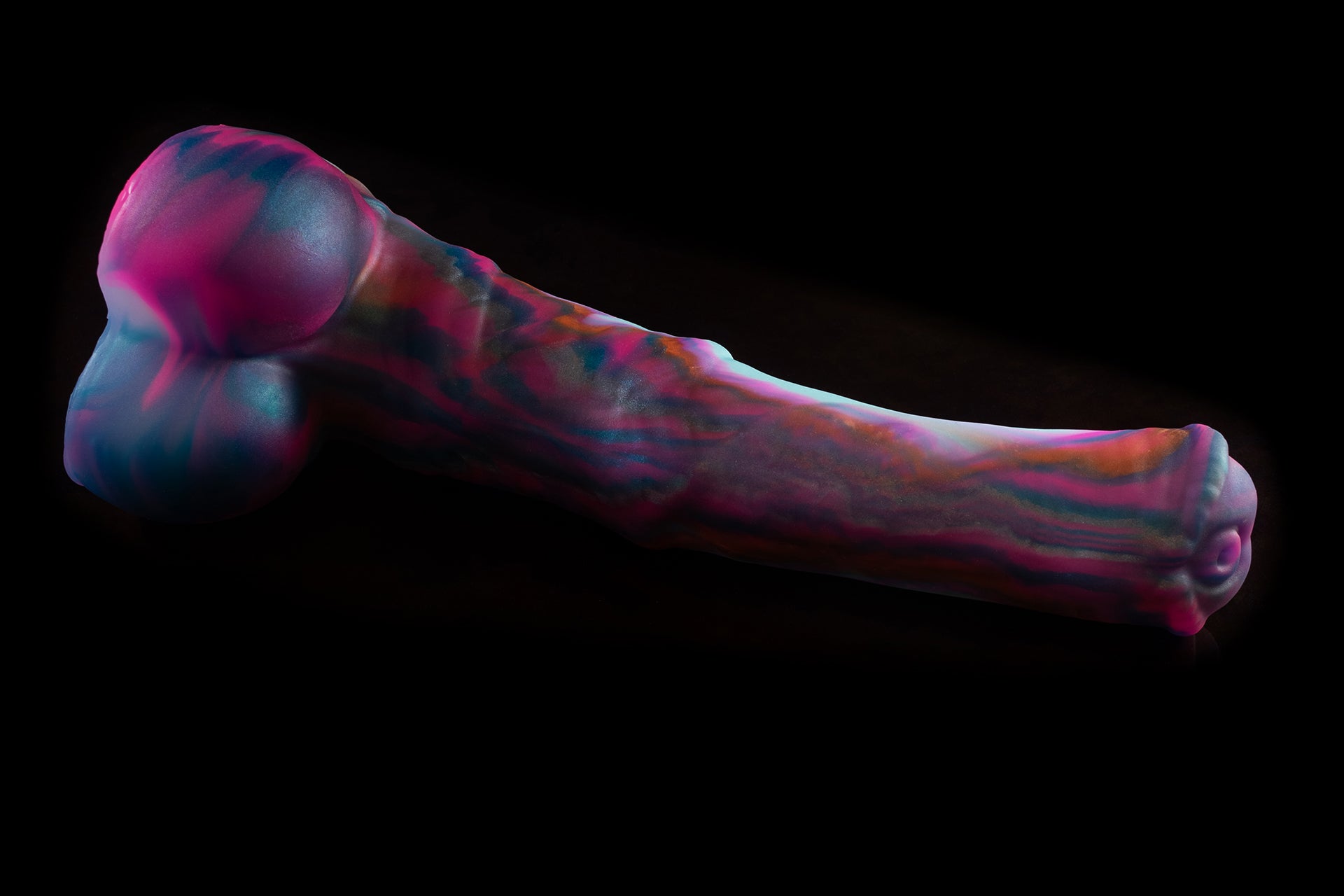 8092 Large Atlas in Soft Firmness with Suction Cup