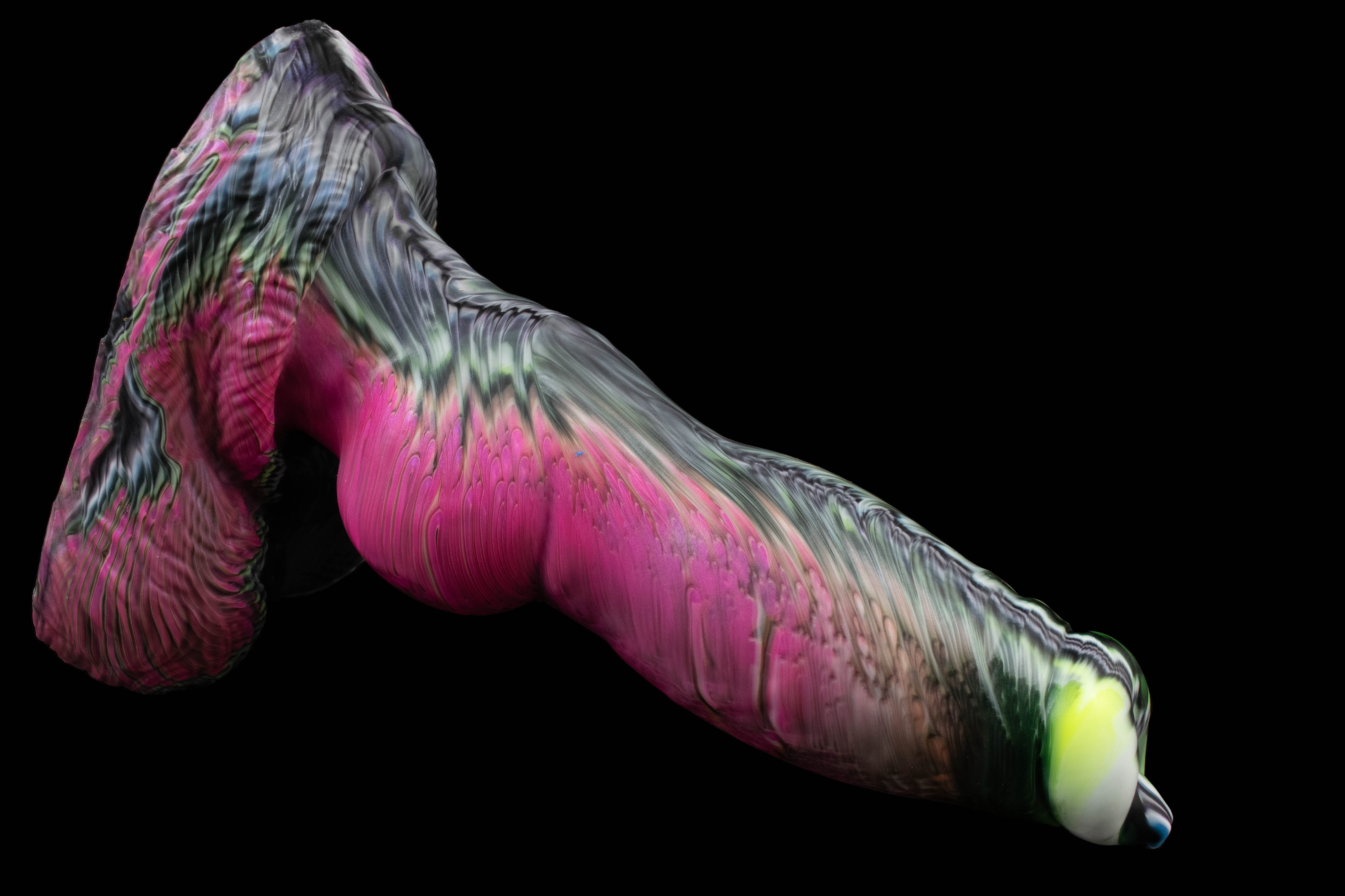 11424 Large Ash in Medium Firmness with Suction Cup
