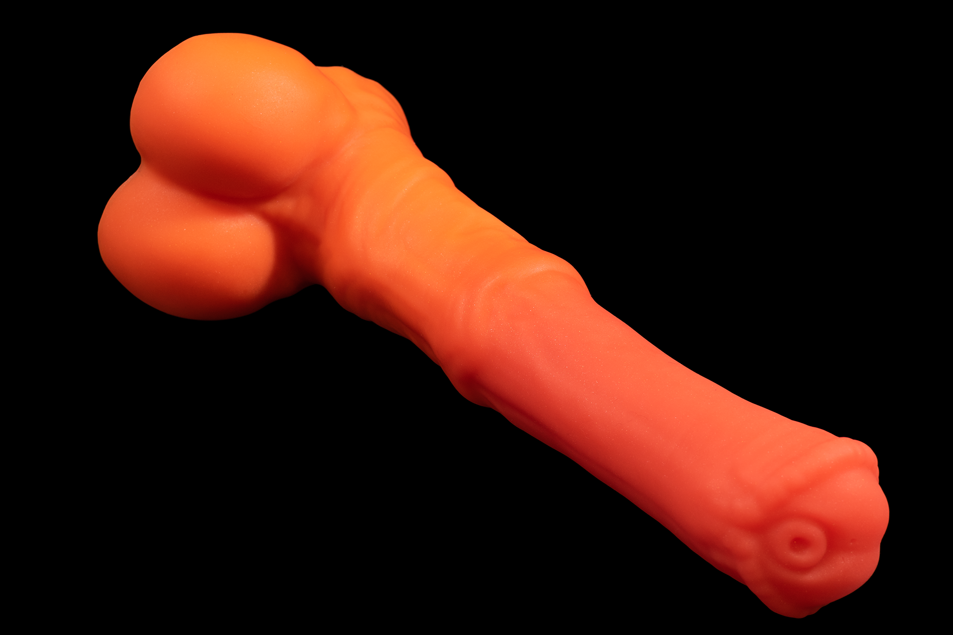 9645 Large Atlas in Medium Firmness with Suction Cup - Fizzle