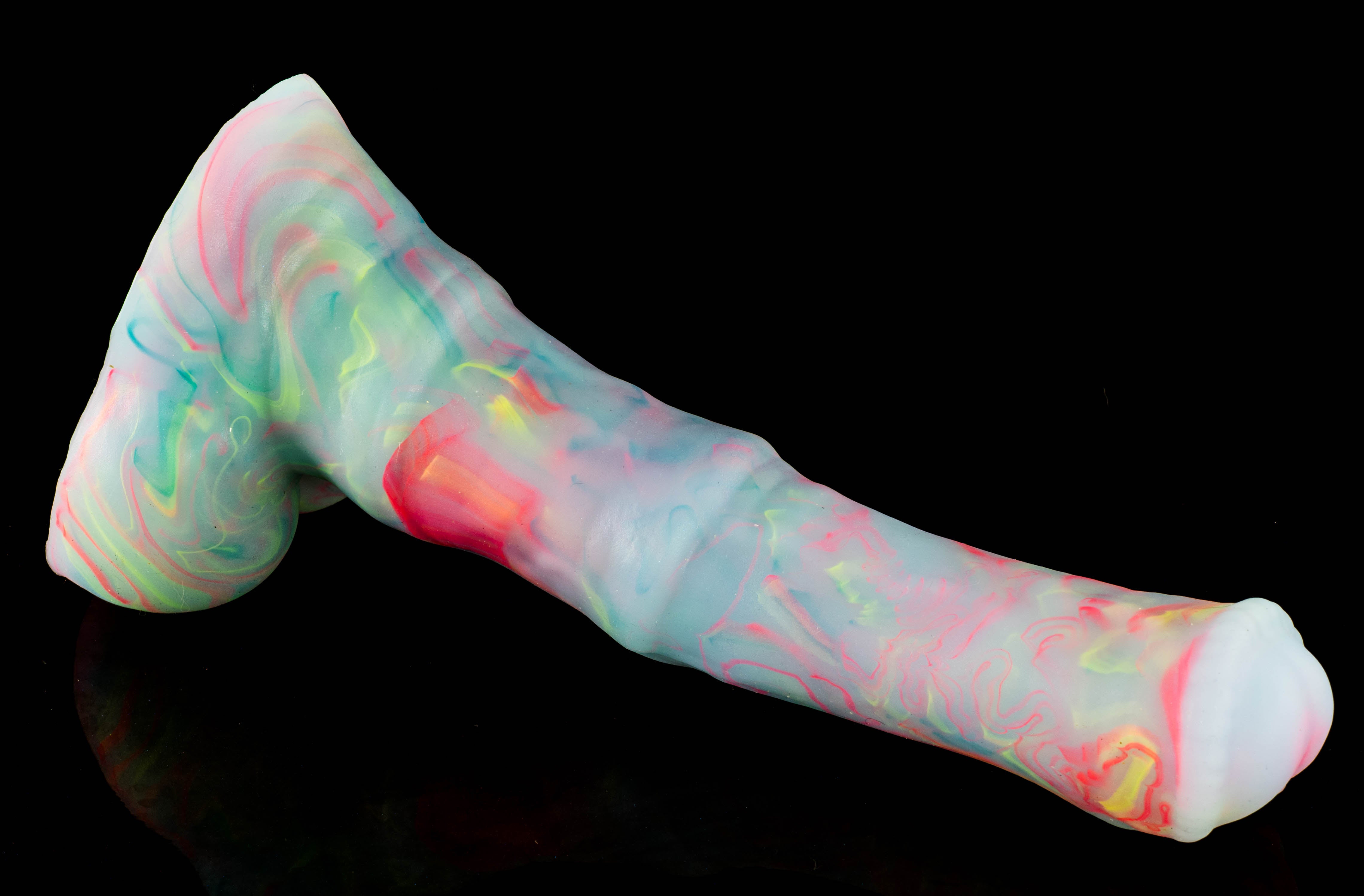13589 Large Atlas in Soft Firmness