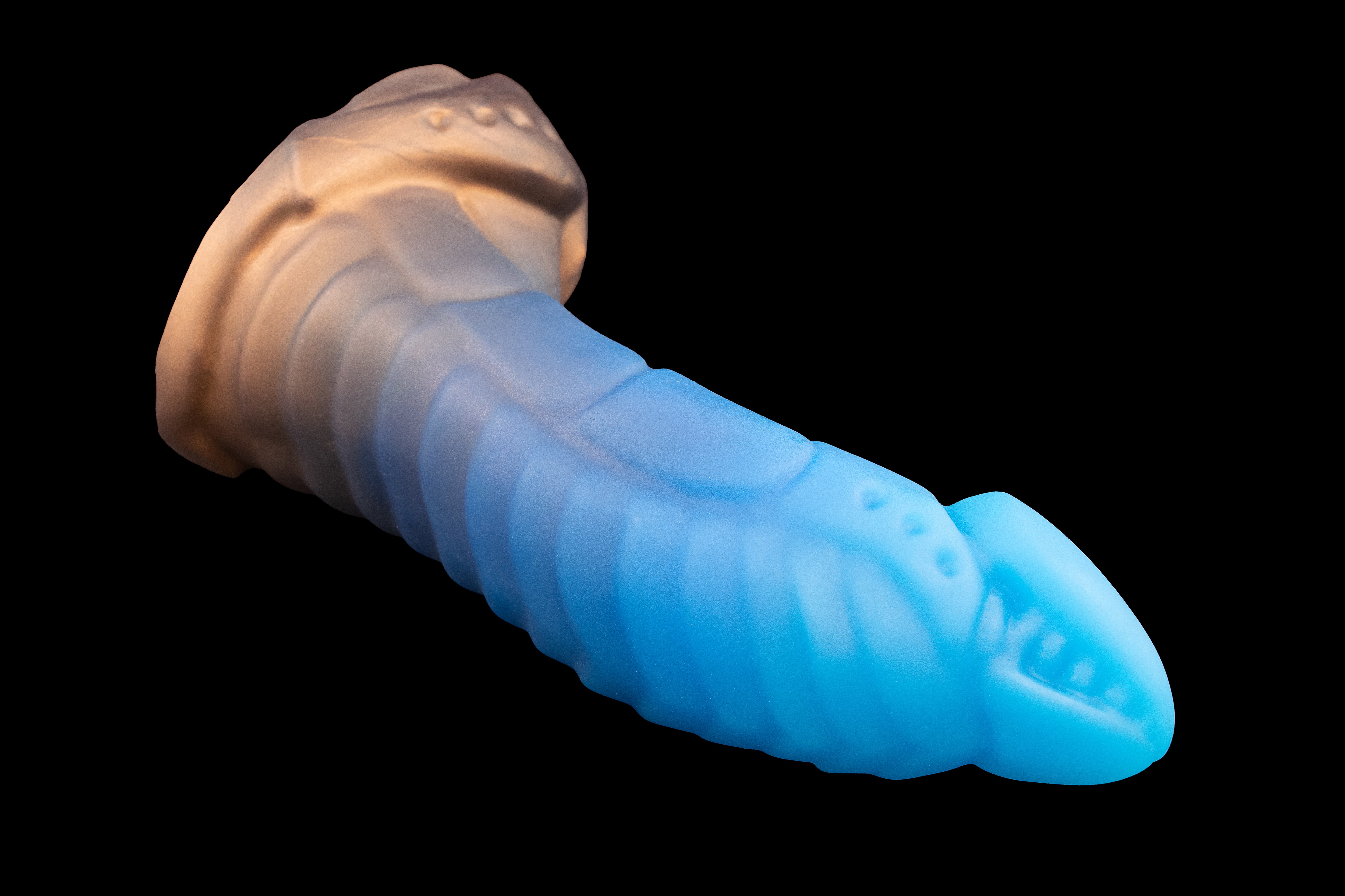 12634 Medium Mantis in Soft Firmness with Suction Cup - Fizzle