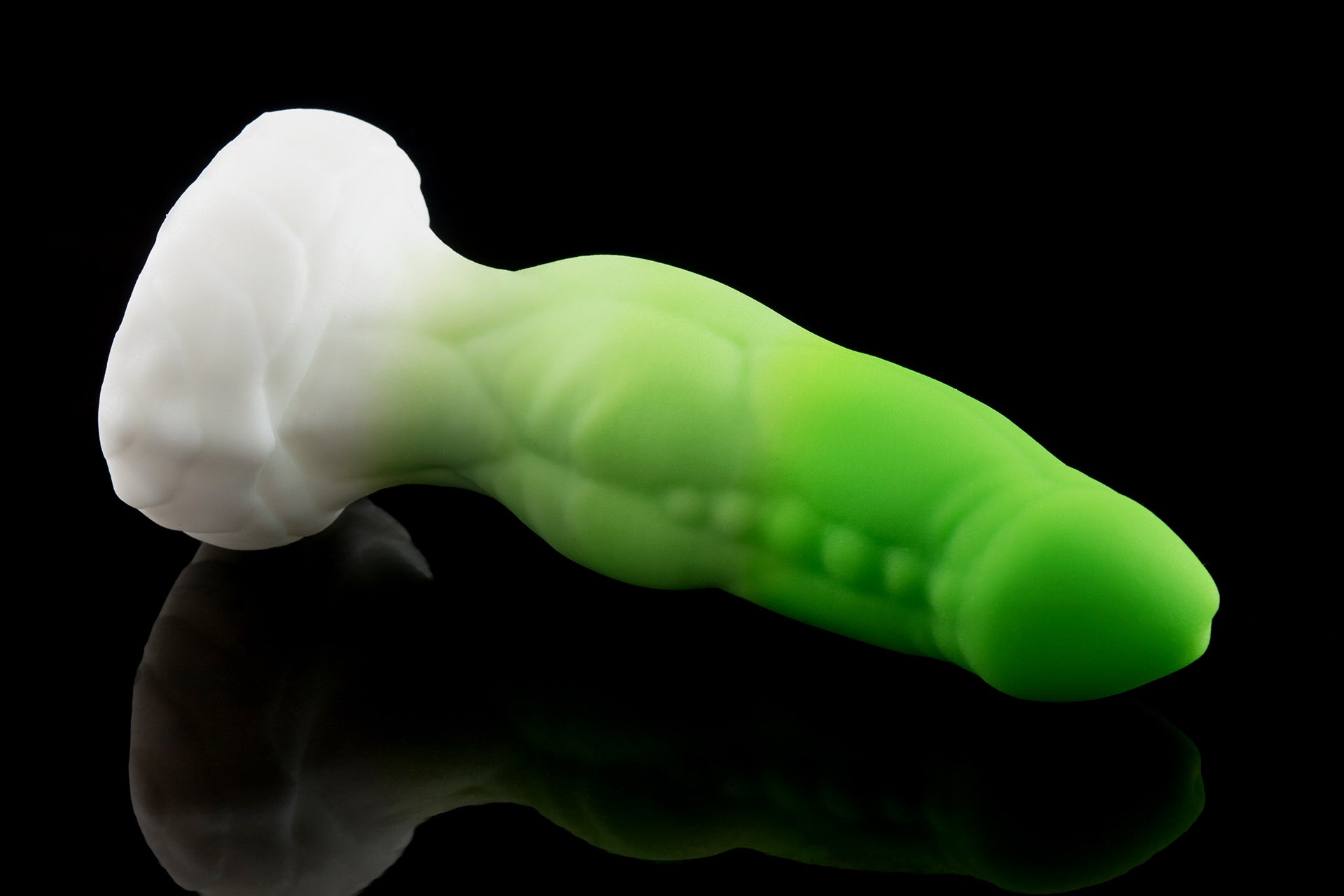 2537 Mini Mocha in Firm Firmness with Suction Cup