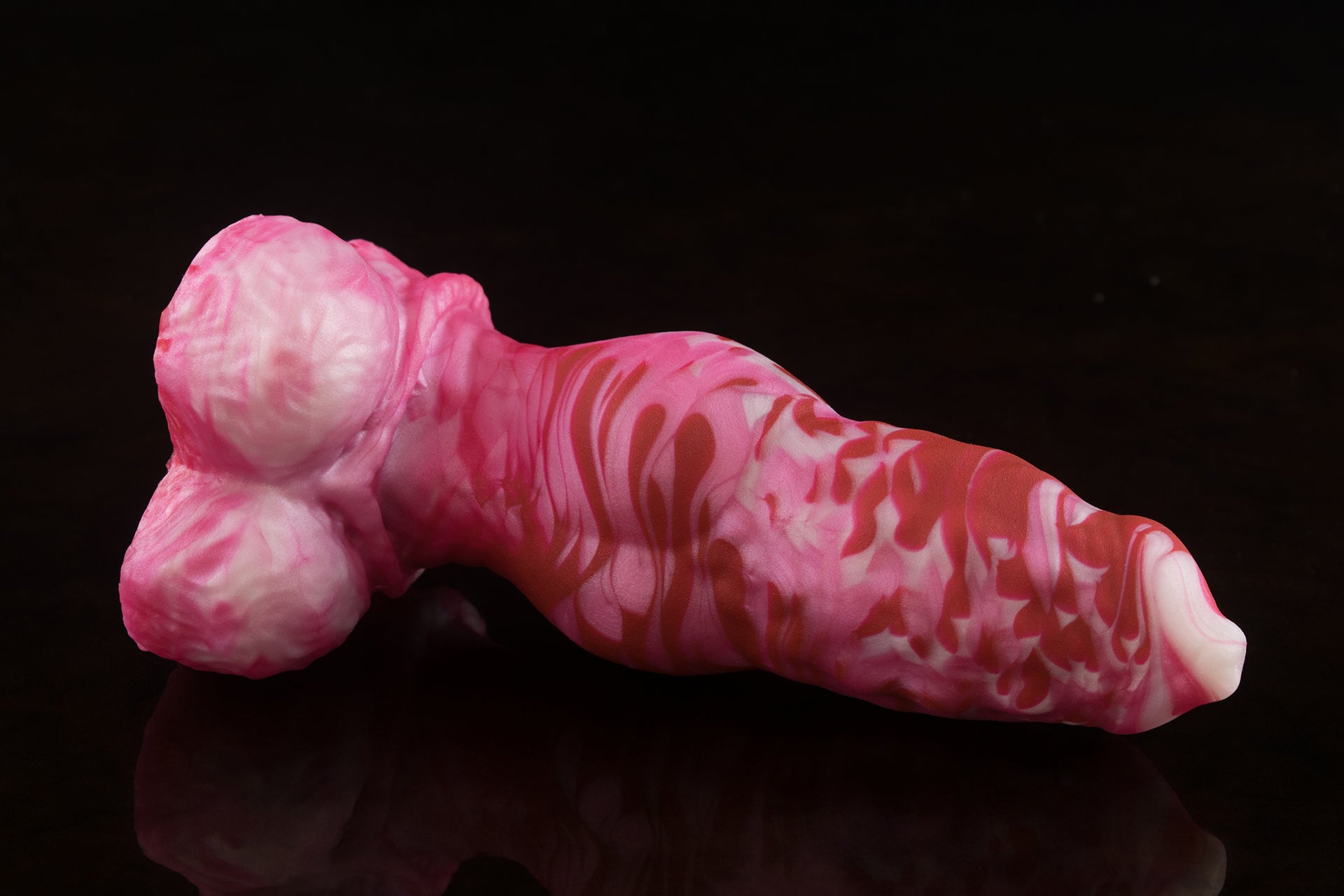 1576 Small Dante in Firm - Suction Cupped