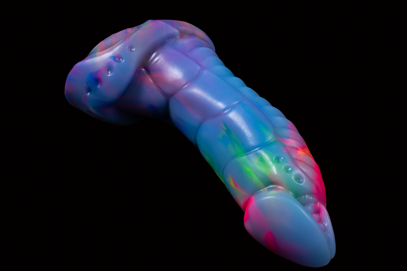 10555 XL Mantis in Medium Firmness with Suction Cup