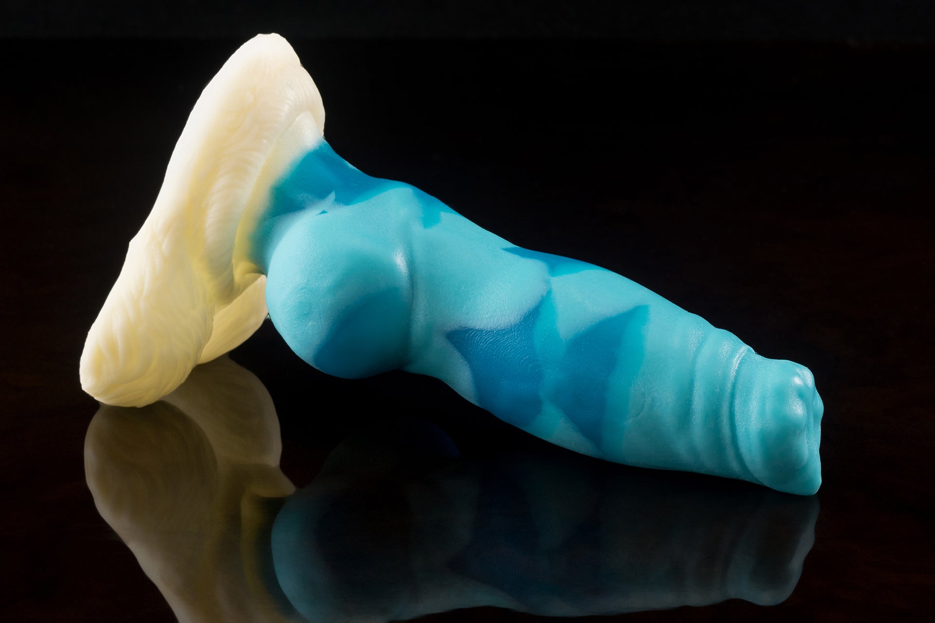 2077 Medium Dire Wolf in Medium Firmness