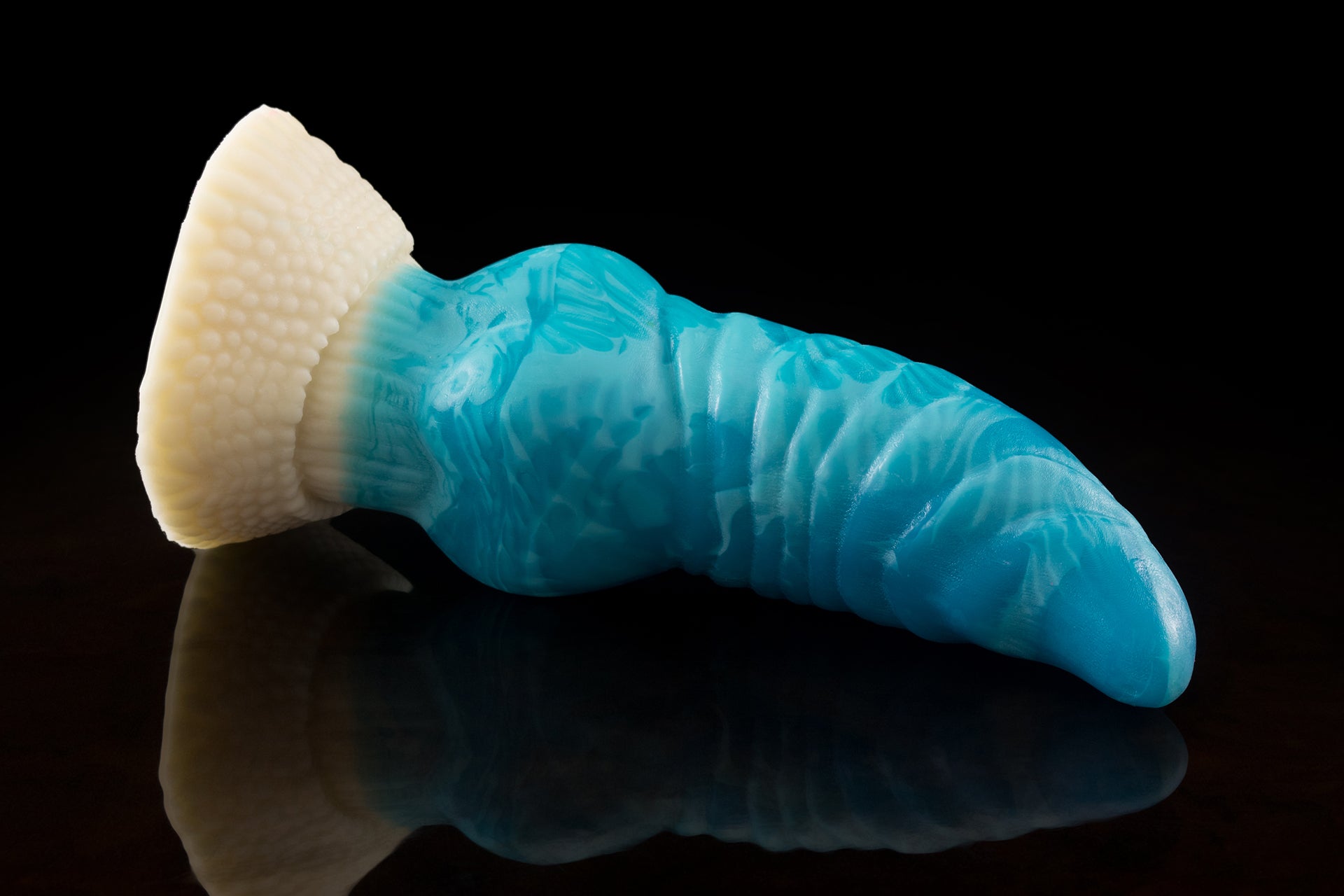 2084 Small Tyrant in Medium Firmness