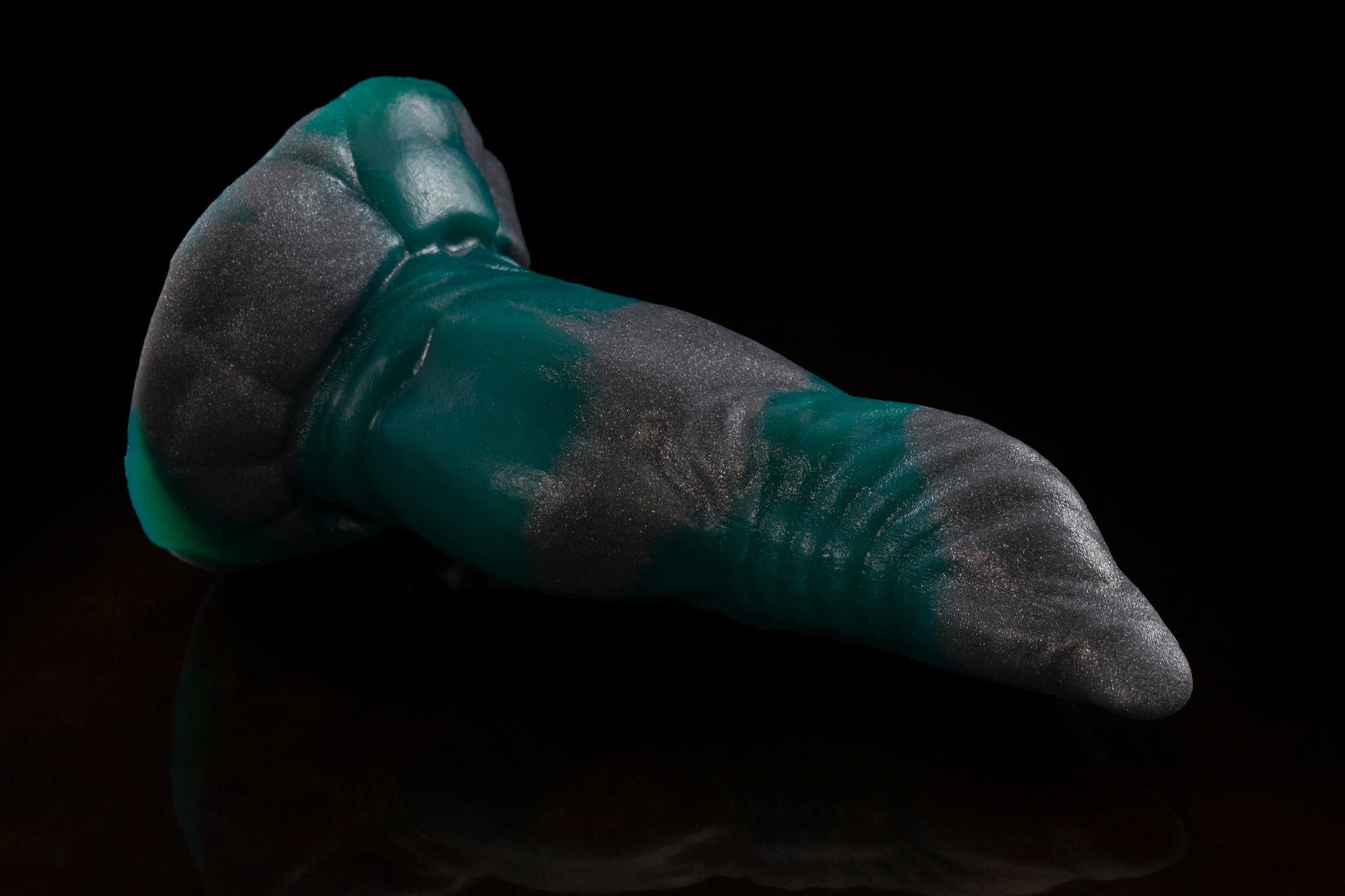 2208 Small Shellshock in Medium Firmness