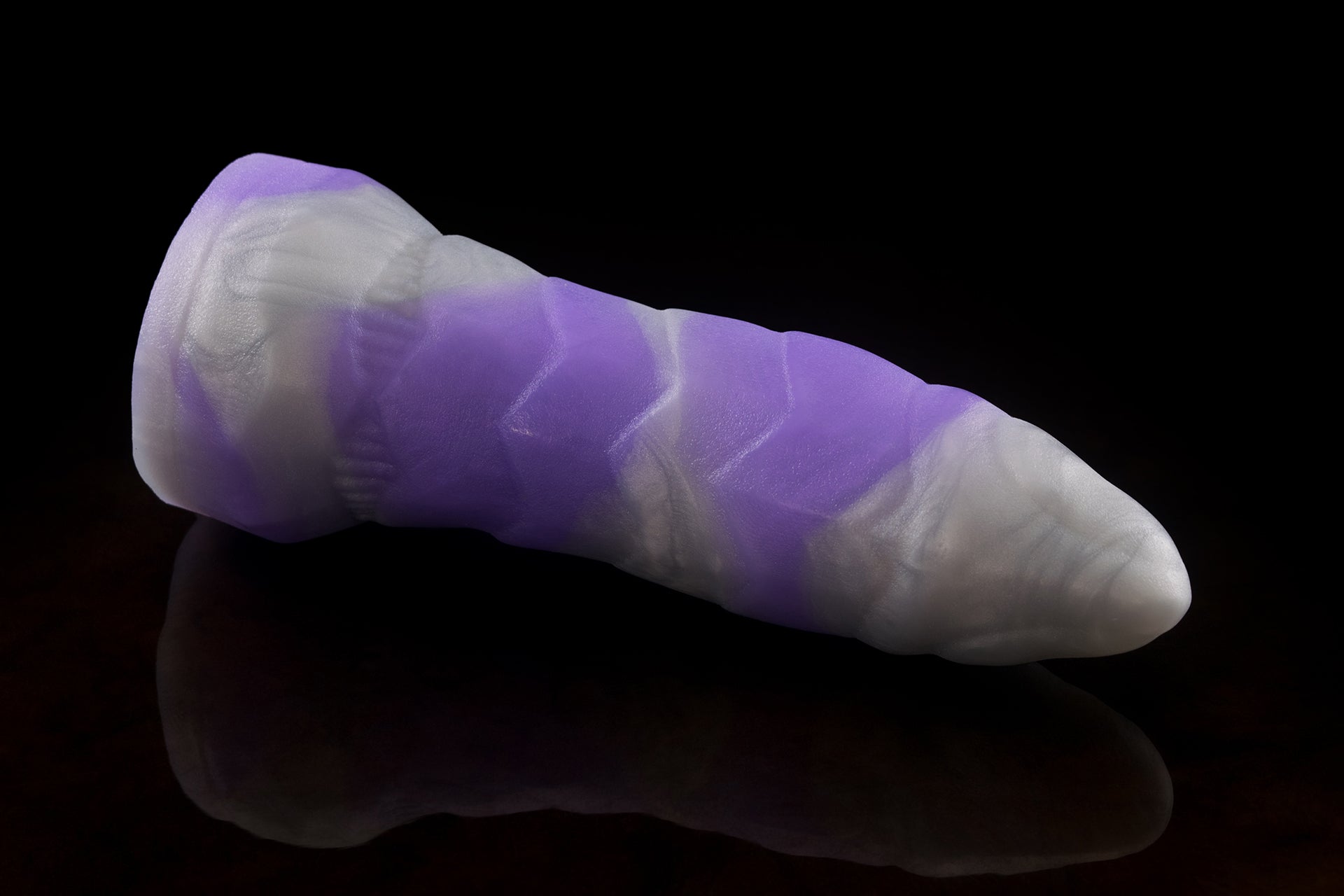 2402 Small Cybersaur in Medium Firmness