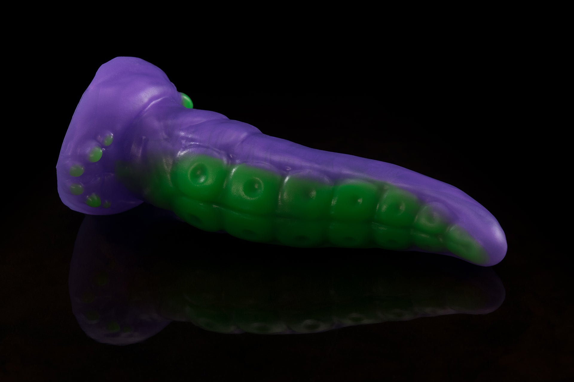 2446 Mini Slikk in Medium Firmness with Suction Cup