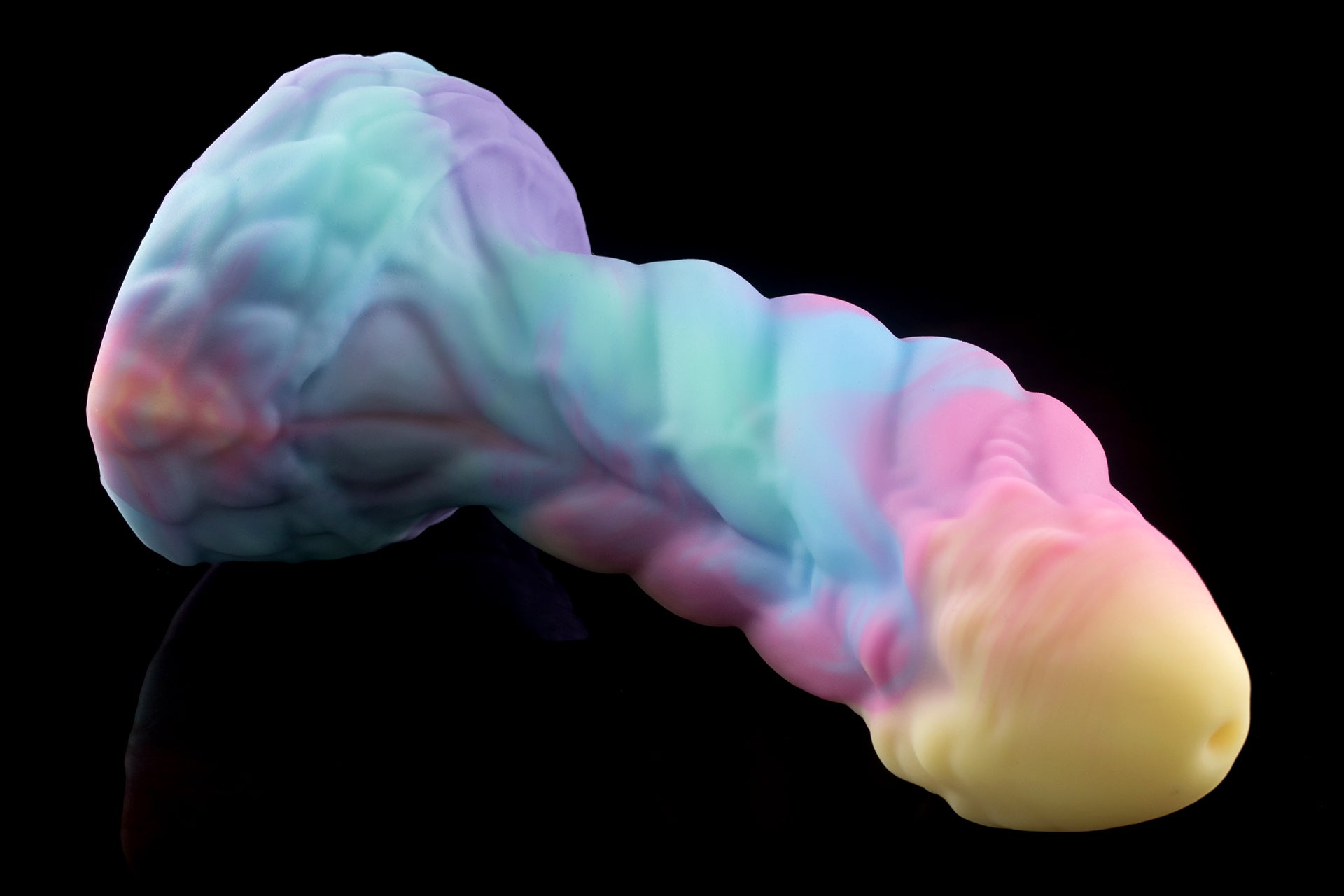 2630 Large Cortez in Soft Firmness with Suction Cup - Fizzle