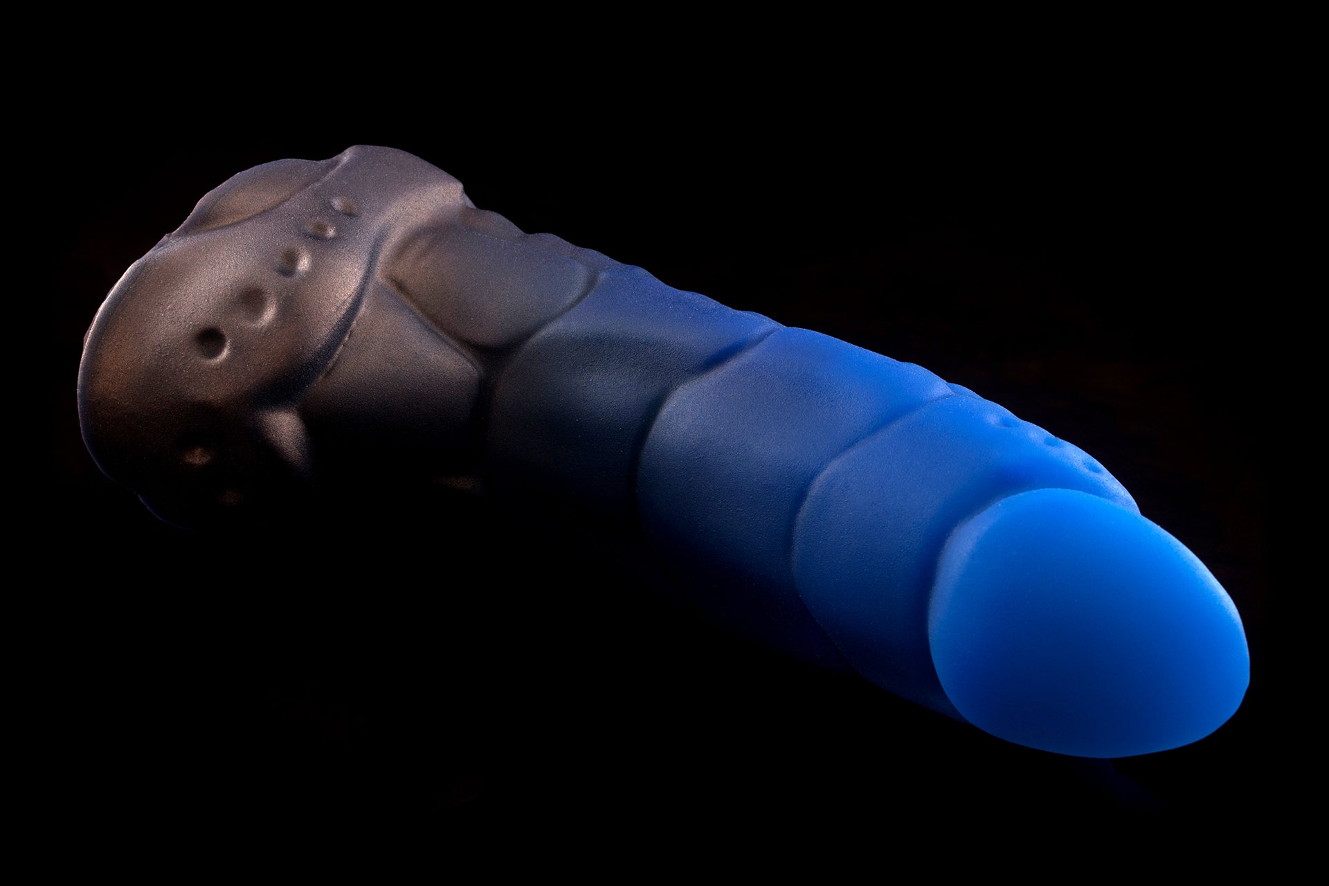 2739 Medium Mantis in Soft Firmness with Suction Cup