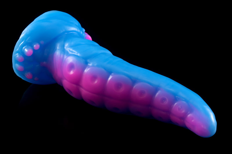 2764 Small Slikk in Soft Firmness with Suction Cup