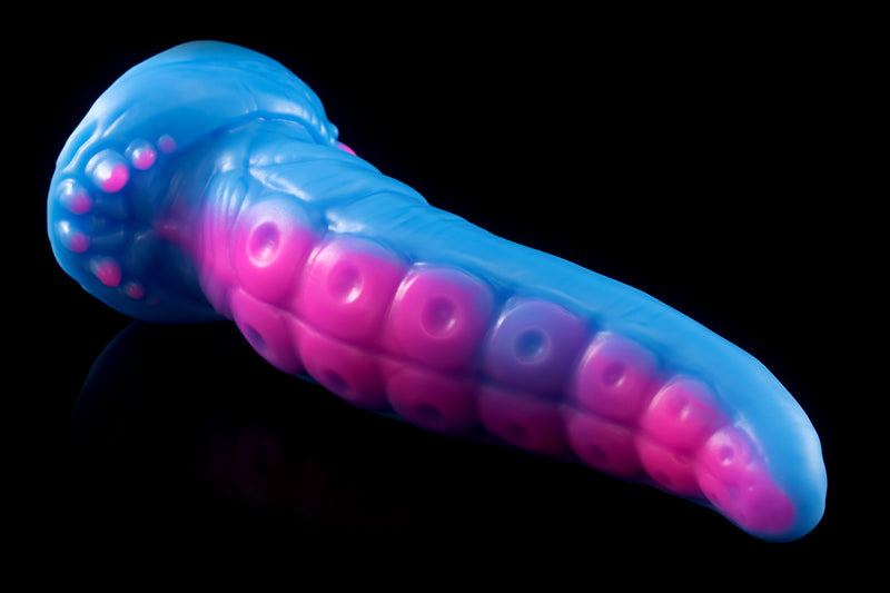 2766 Large Slikk in Soft Firmness with Suction Cup