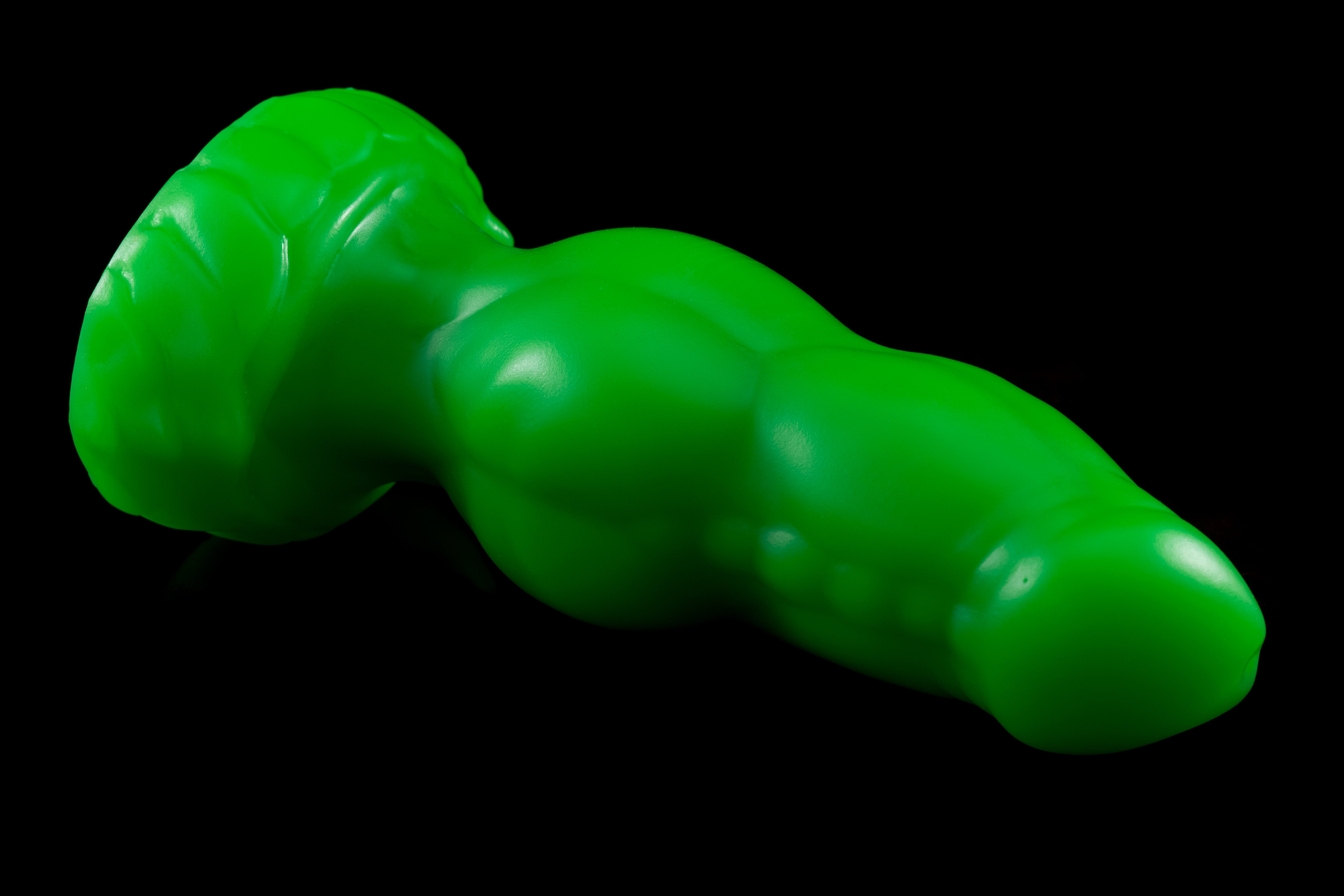3637 Large Mocha in Medium Firmness with Suction Cup - Fizzle