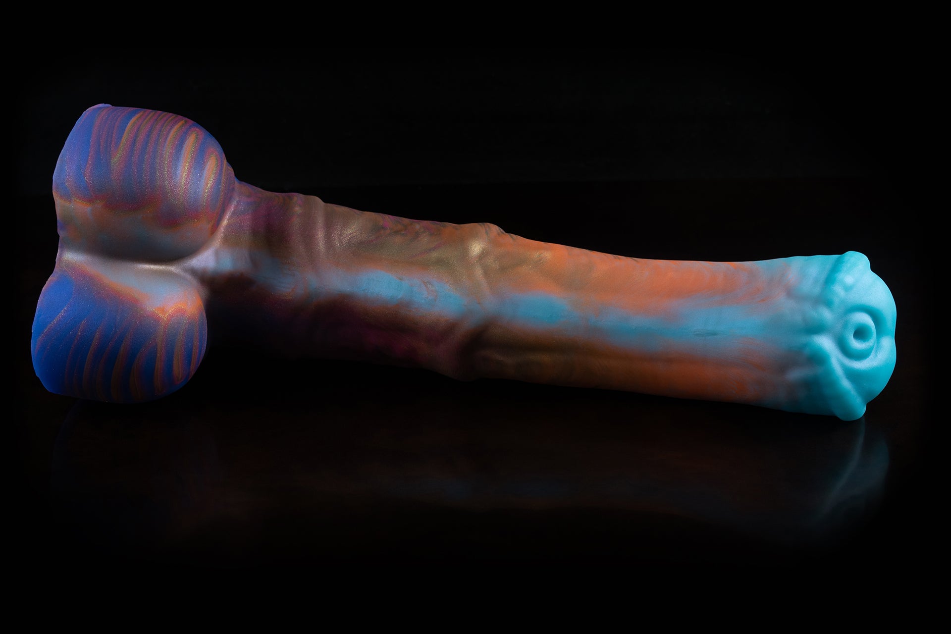4083 Large Atlas in Soft Firmness with Suction Cup