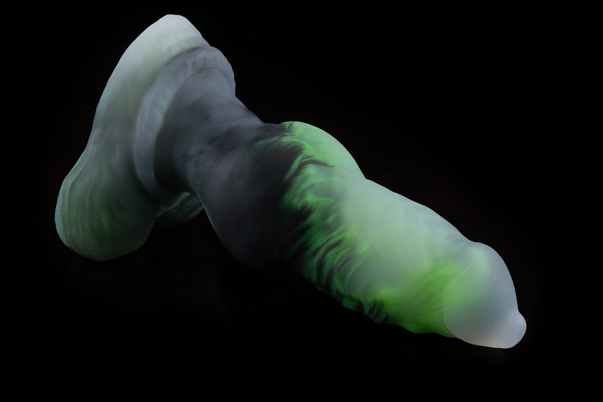 4327 Medium Dante in Medium Firmness - Peridot Vein