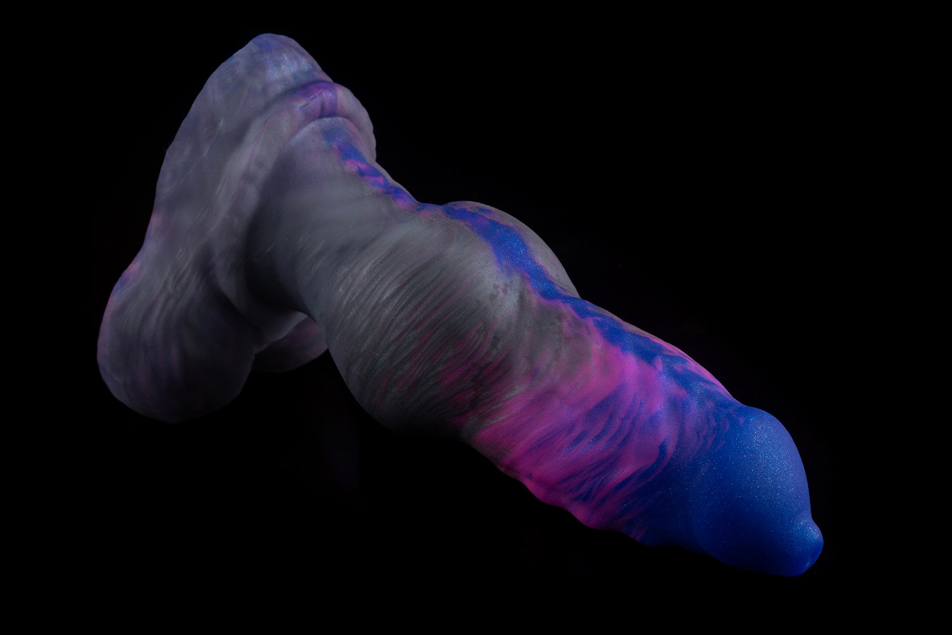 5319 Medium Dante in Medium Firmness with Suction Cup