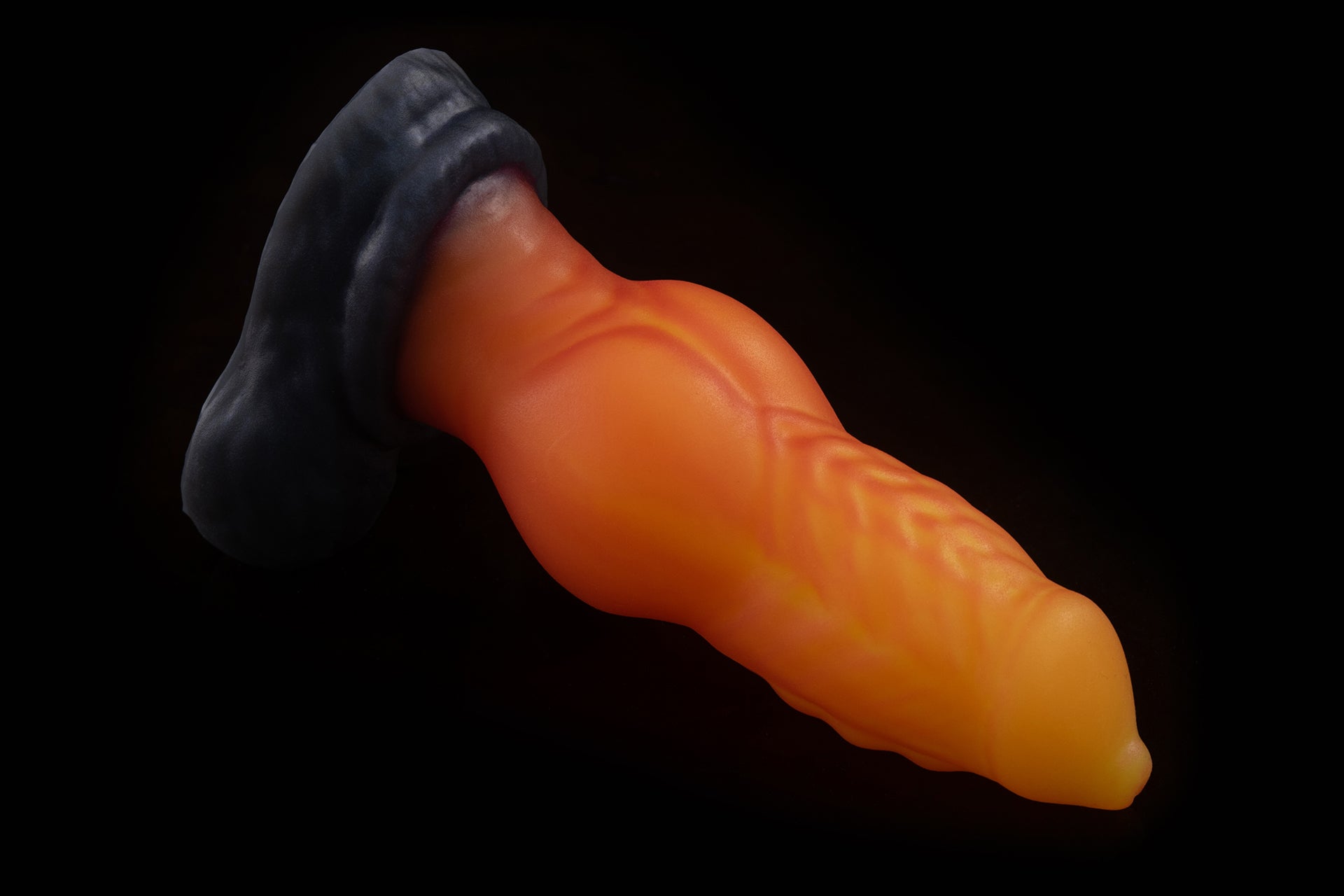 6827 Small Dante in Medium Firmness with Suction Cup - Fizzle