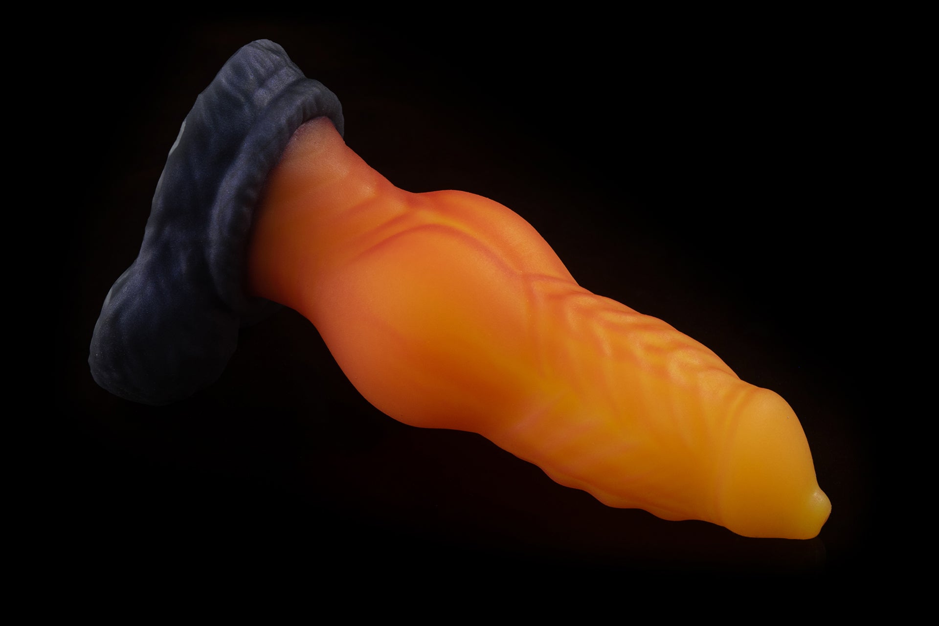 6899 Small Dante in Soft Firmness with Suction Cup - Fizzle