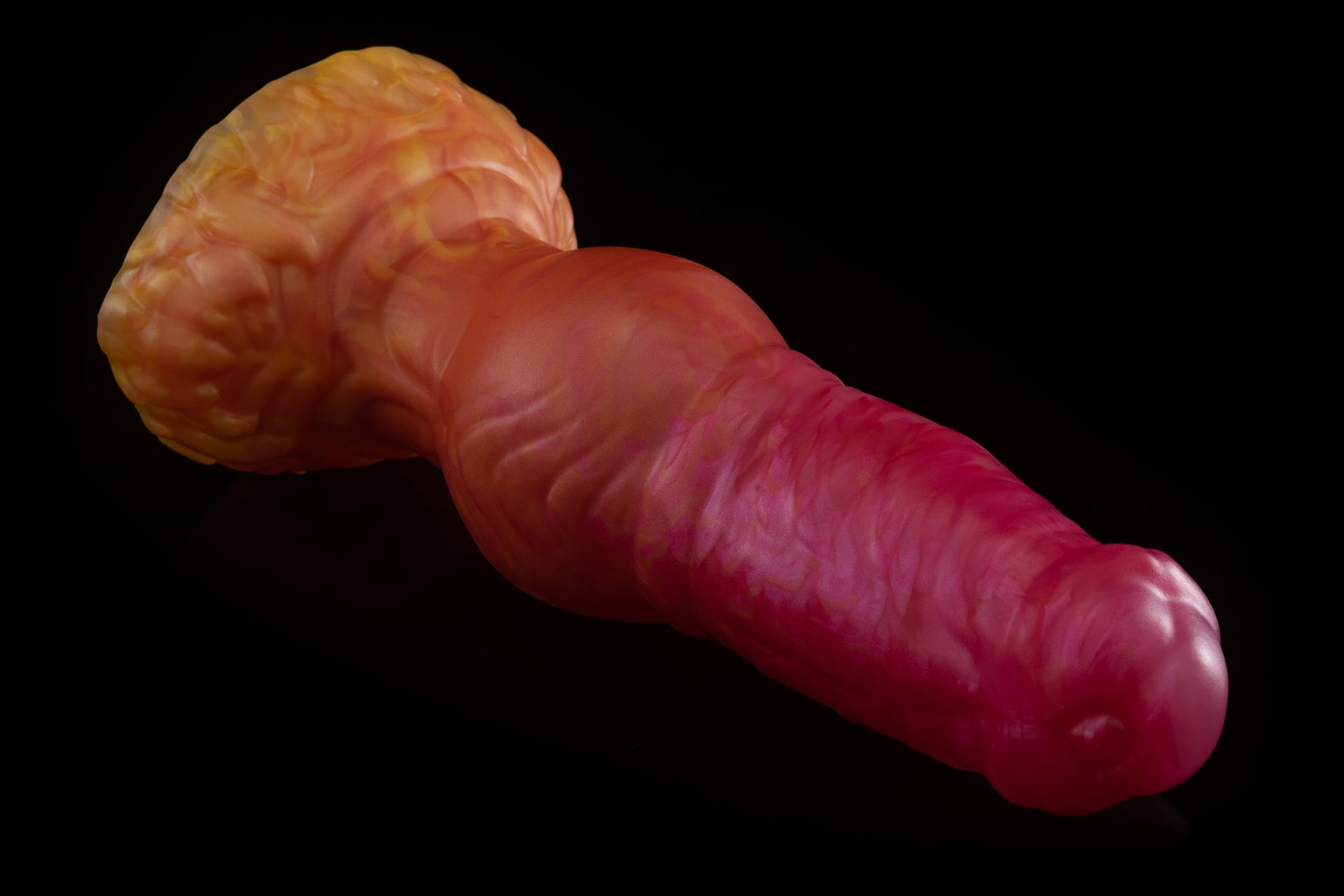 7538 Medium Zane in Medium Firmness with Suction Cup