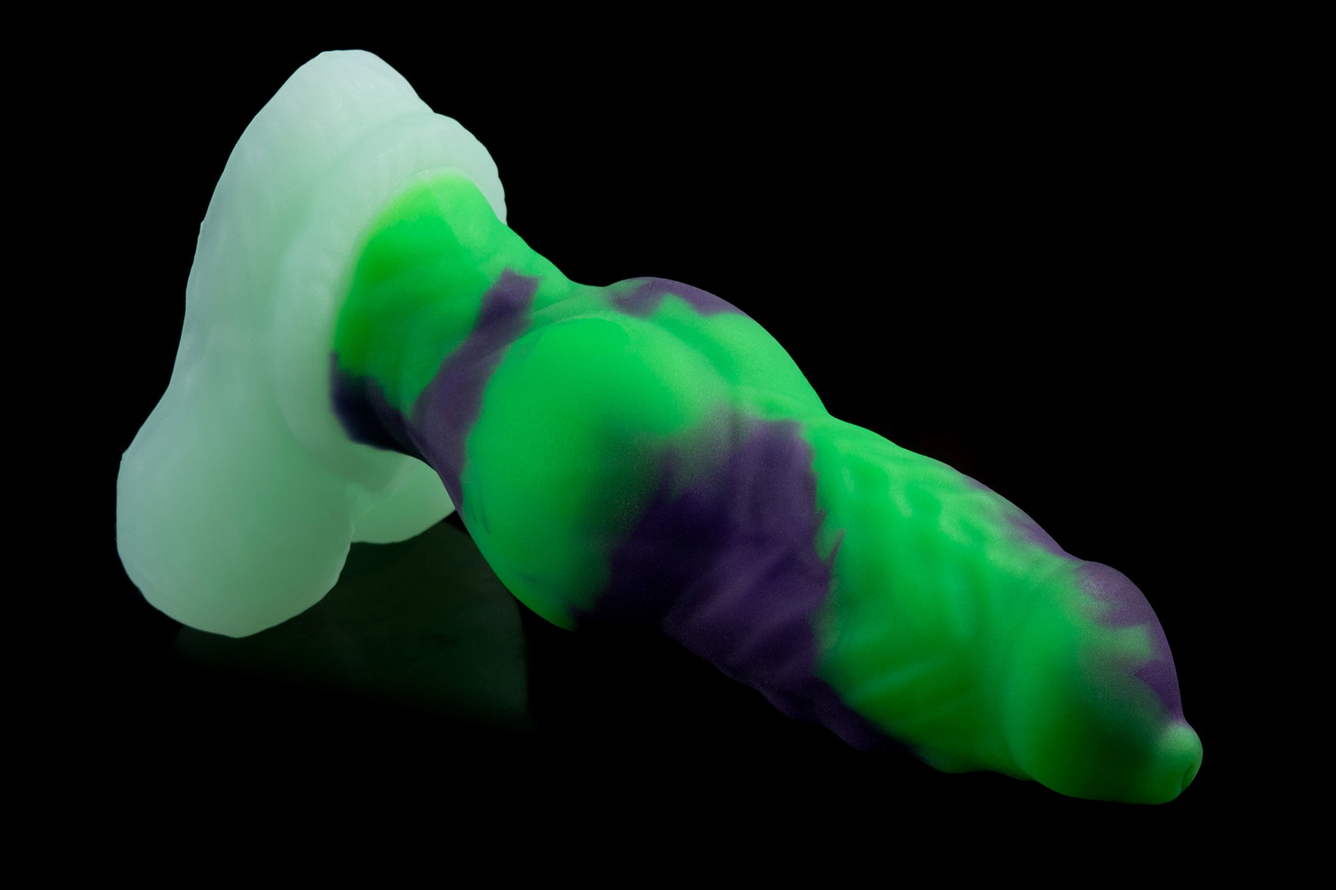 7648 Medium Dante in Medium Firmness with Suction Cup