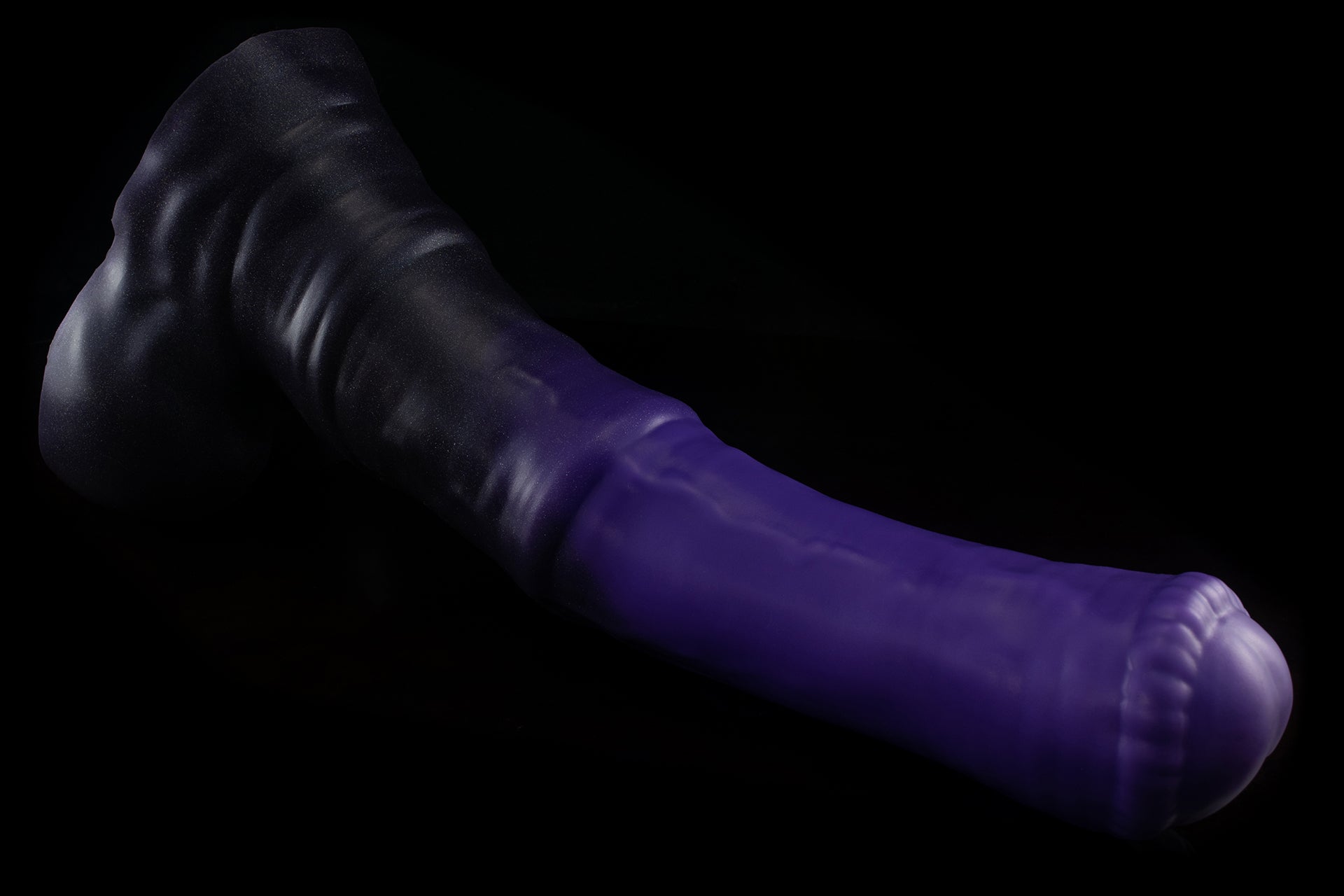 7872 Brooklyn Supreme (XXL Atlas) in Soft Firmness with Suction Cup - Fizzle