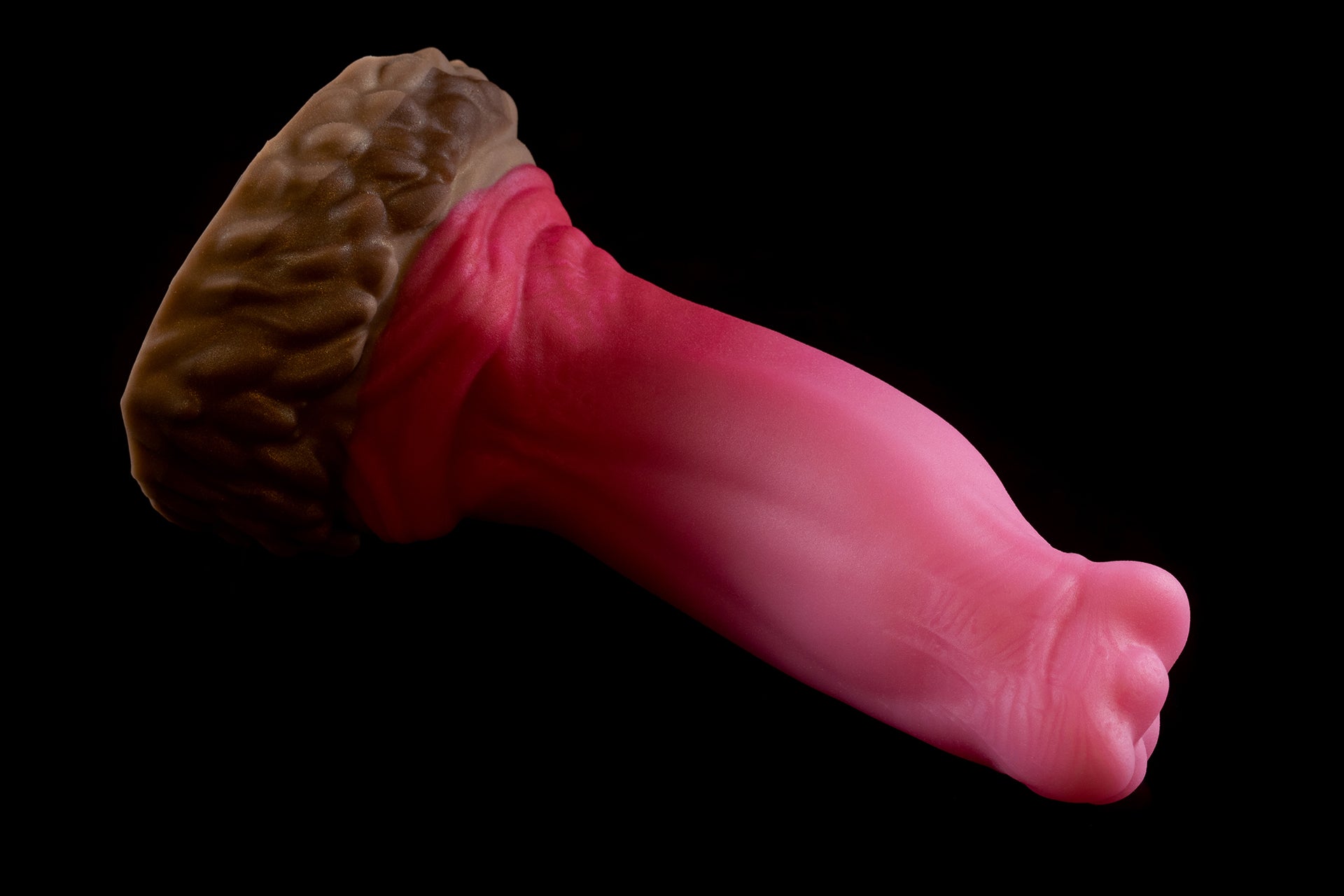 7913 Medium Aela in Medium Firmness with Suction Cup