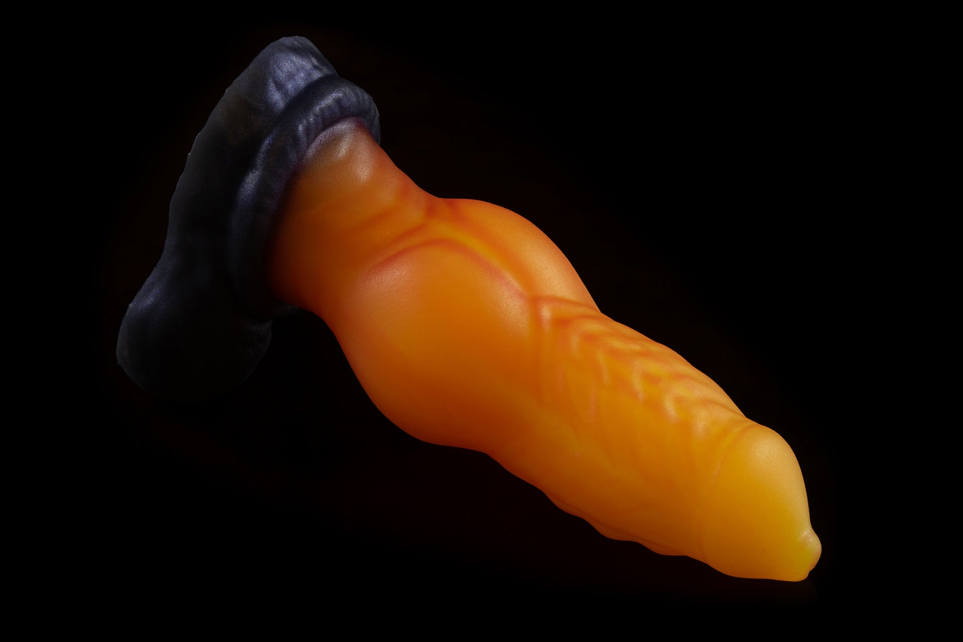 8078 Mini Dante in Medium Firmness with Suction Cup