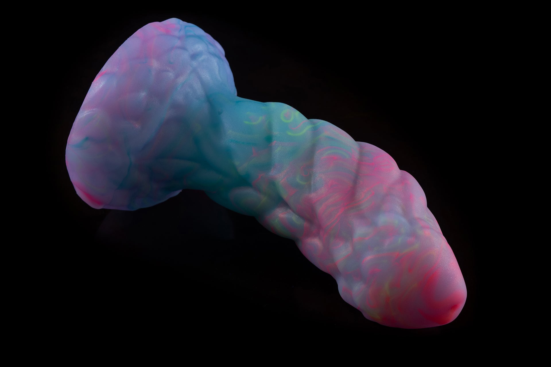8137 Small Cortez in Medium Firmness with Suction Cup - Fizzle