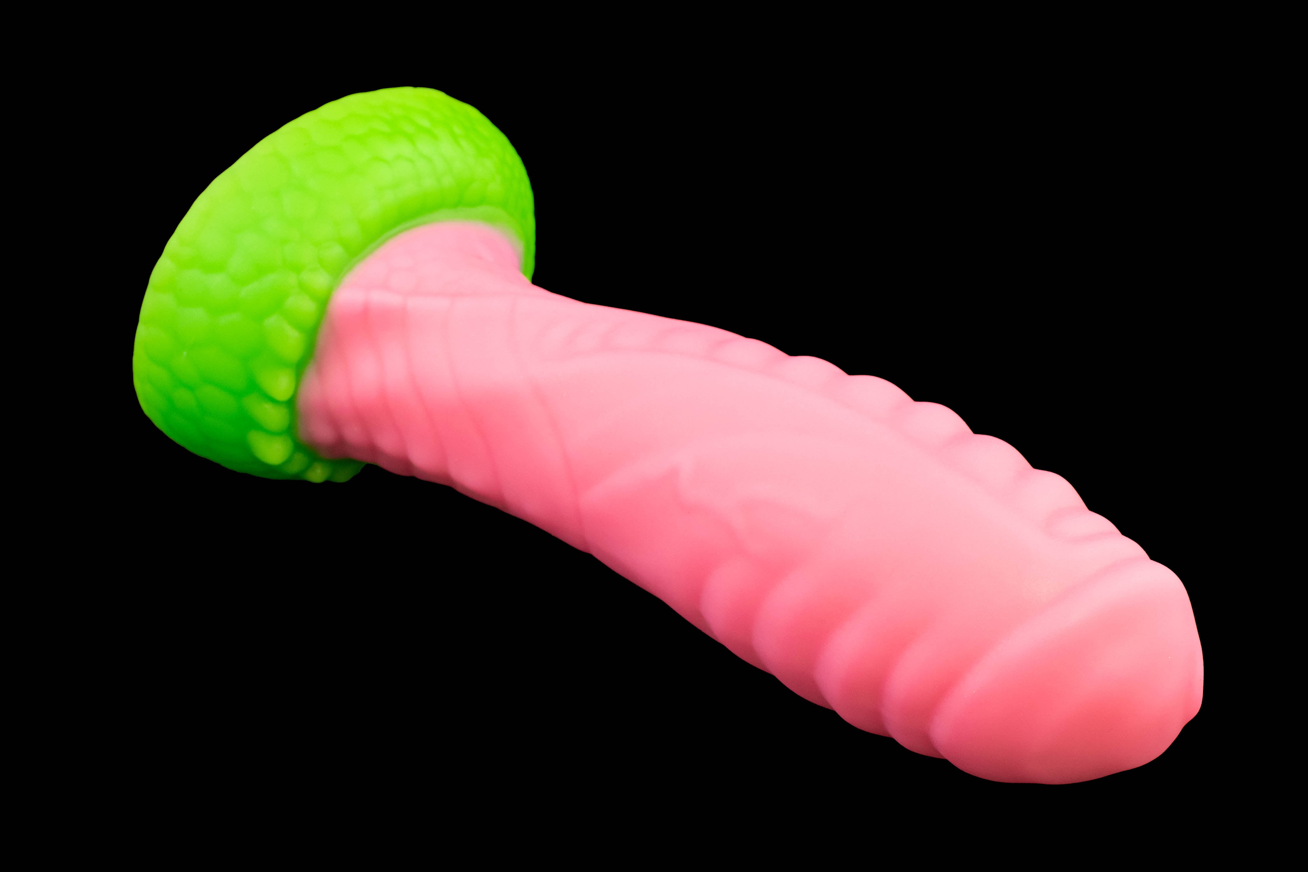 11877 Large Alto in Medium-Soft Firmness with Suction Cup