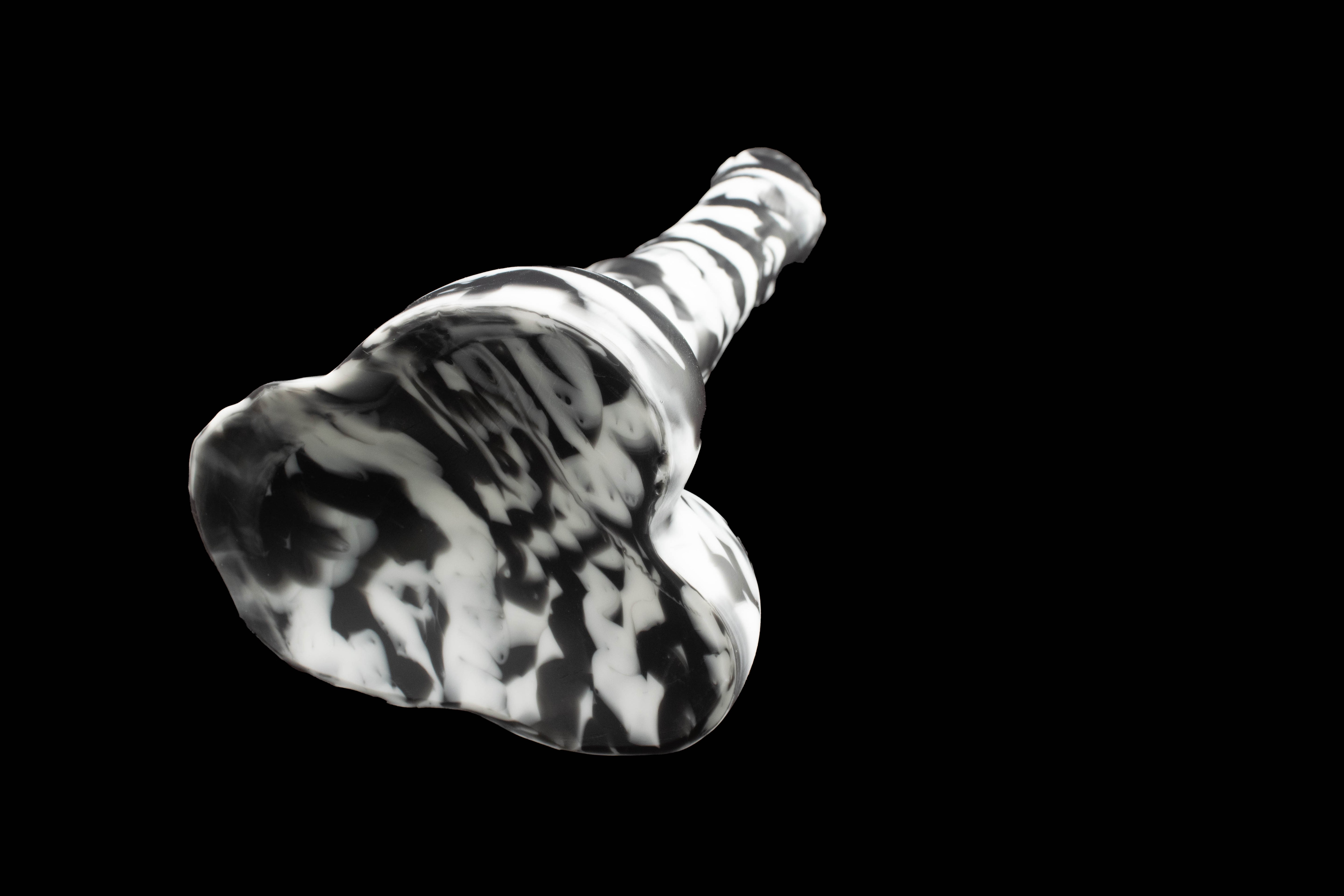 12564 XL Atlas in Soft Firmness with Suction Cup - Fizzle